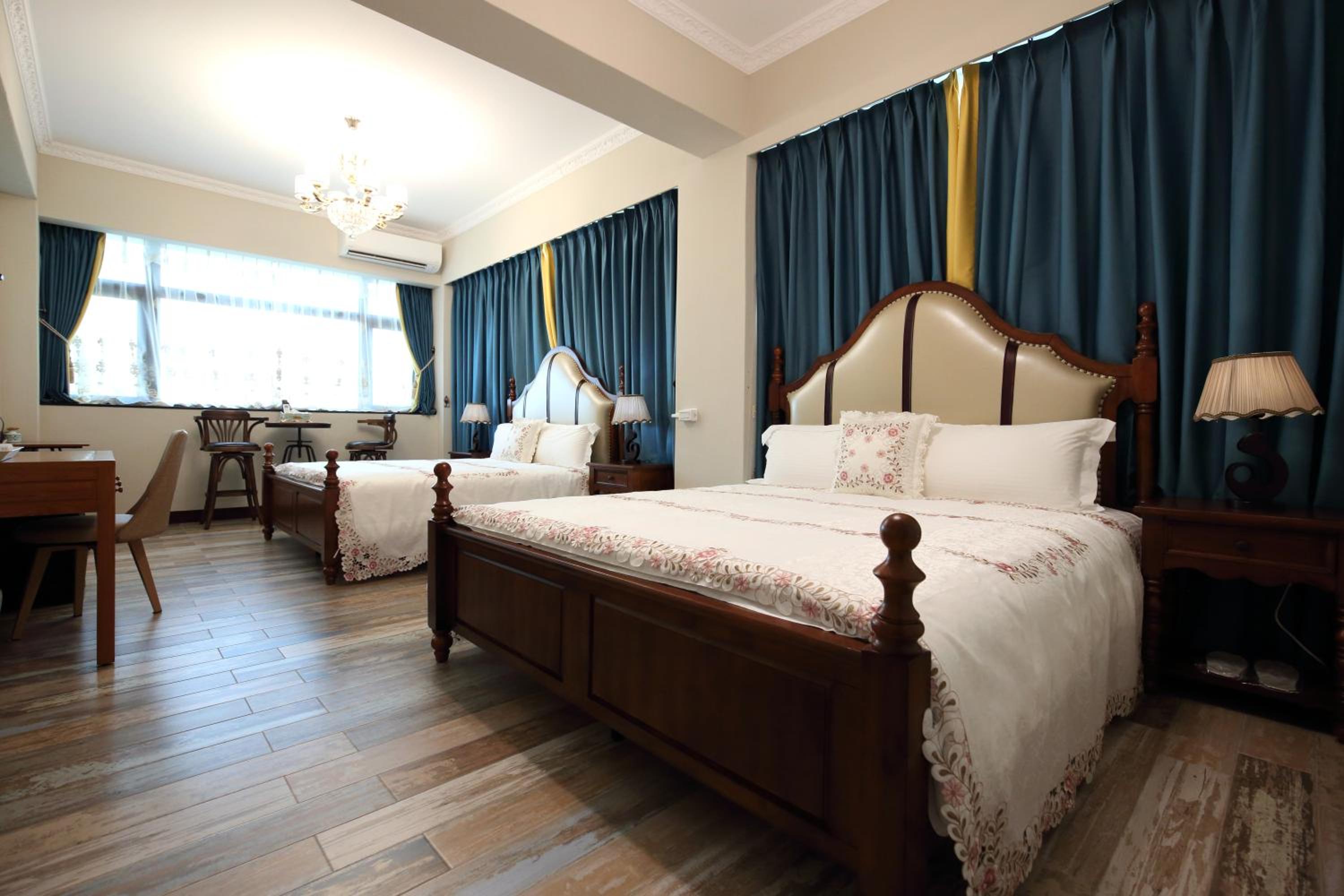 Quadruple Room - Photo 2