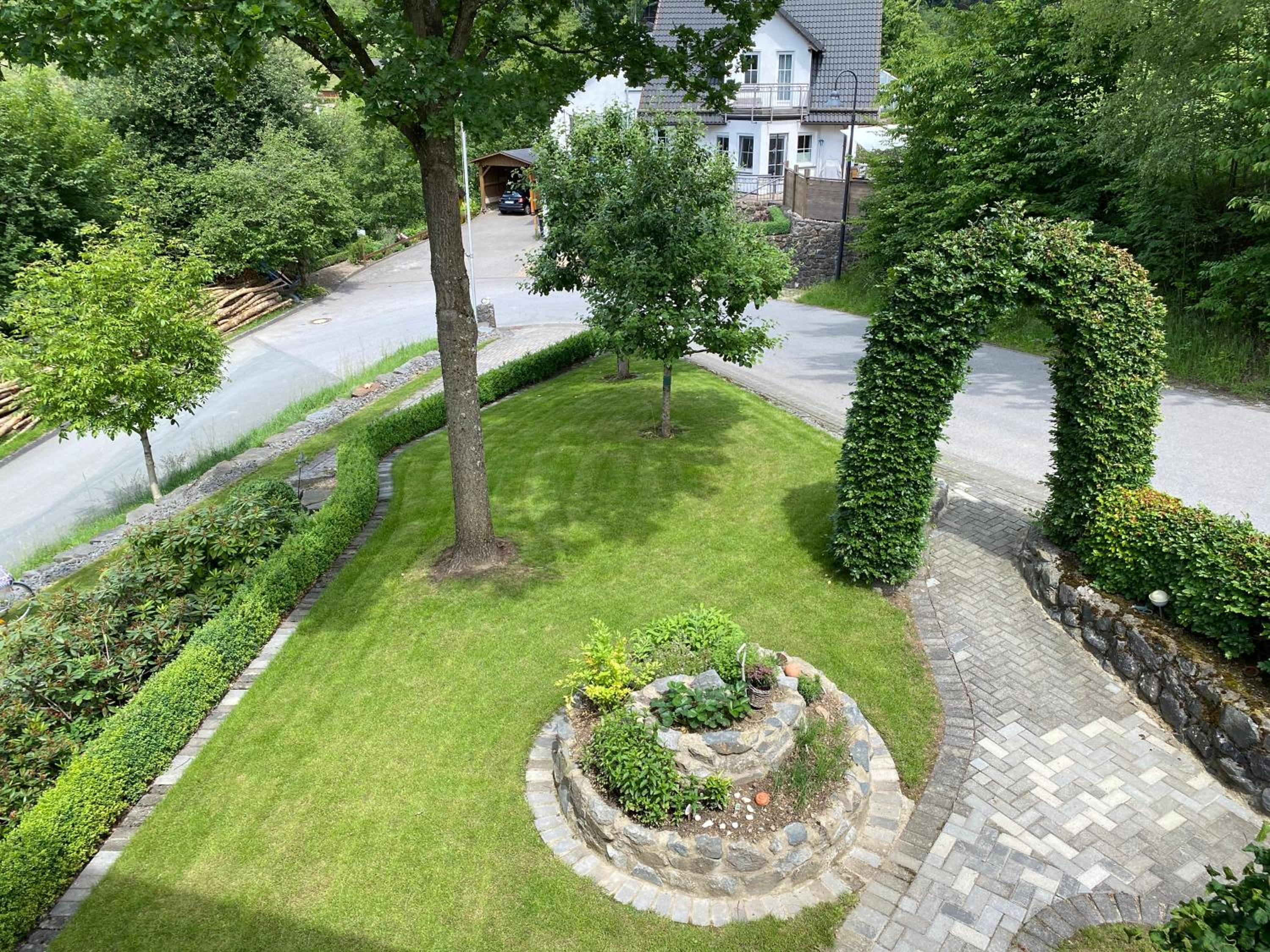 Apartment with Balcony photo 3