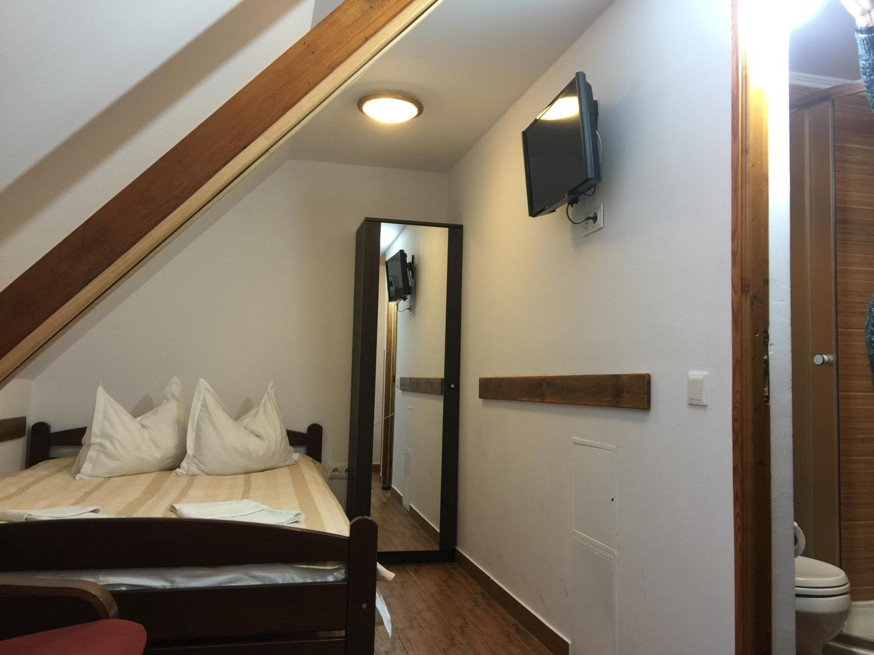 Budget Single Room