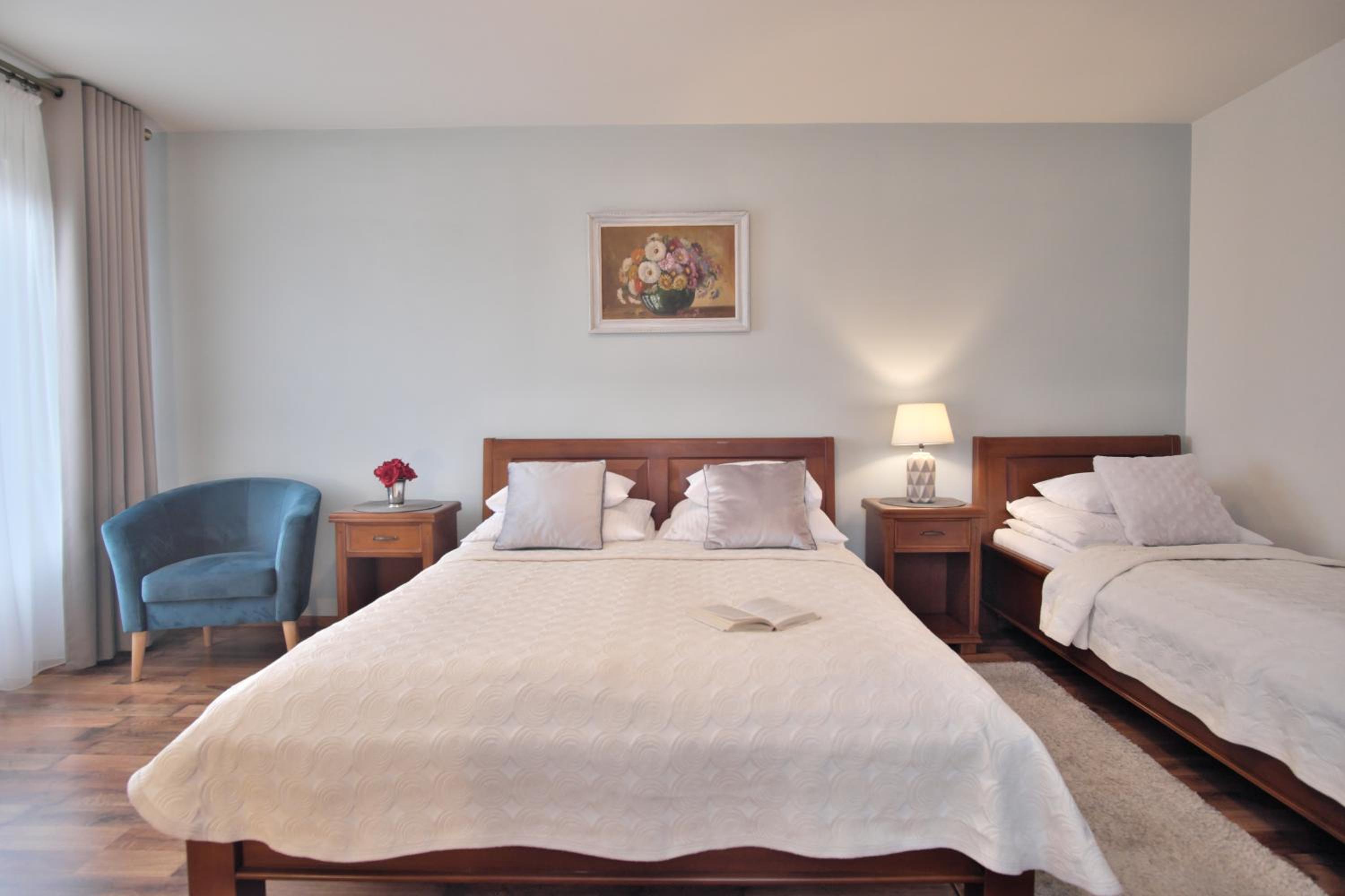 Triple Room with Balcony - Photo 5