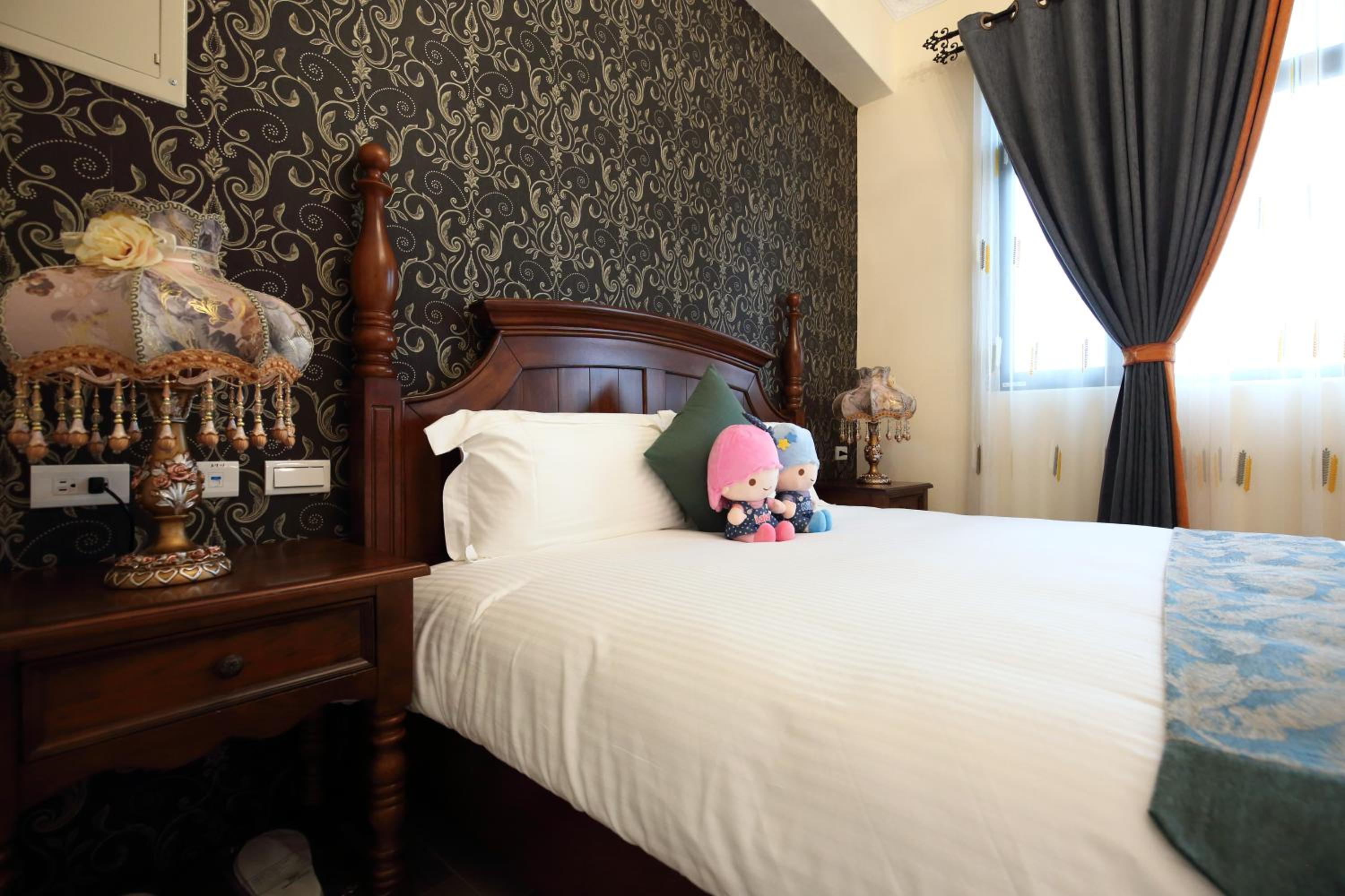 Deluxe Double Room - Photo 17