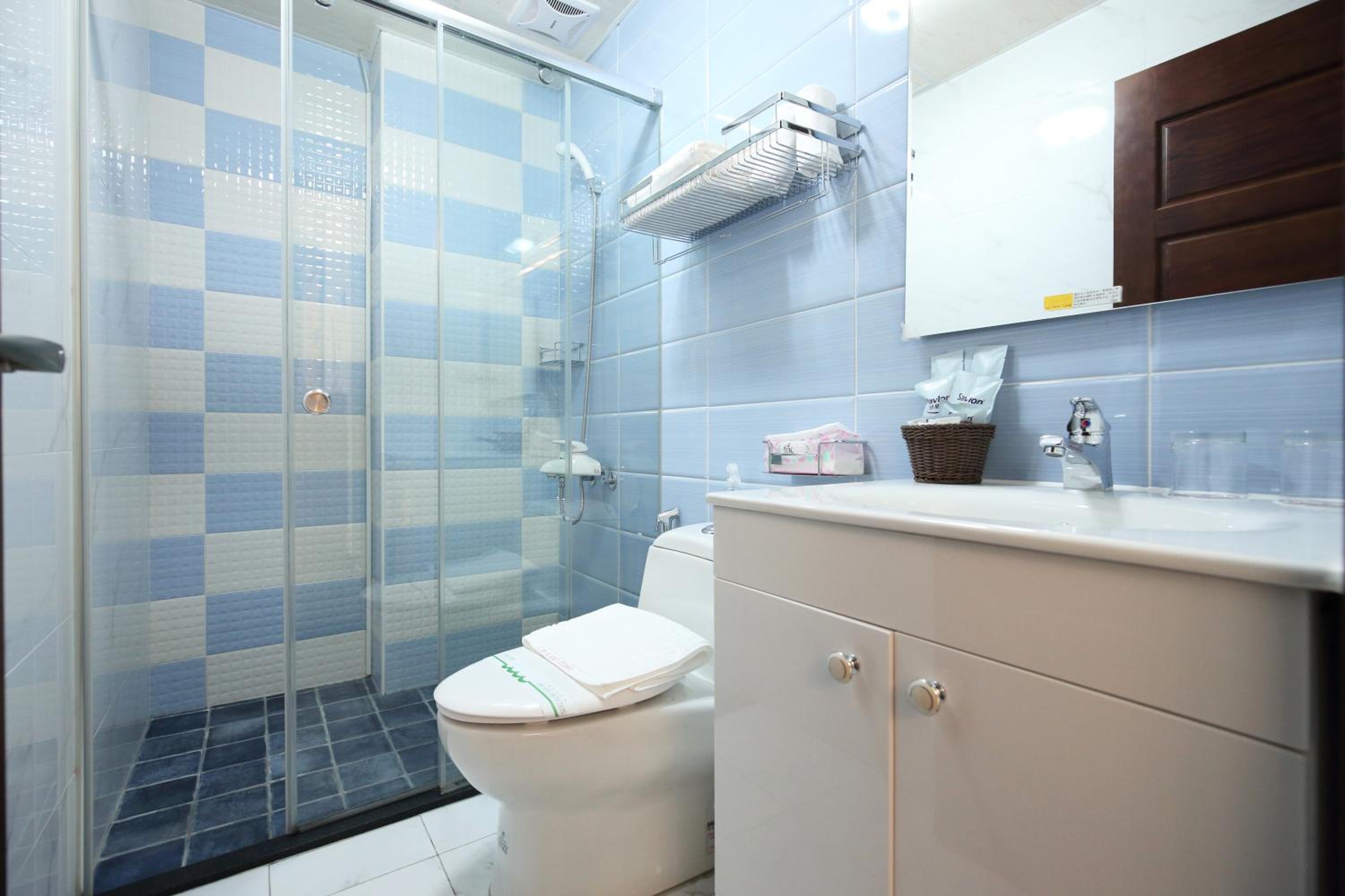 Deluxe Double Room with Sea View - Photo 10
