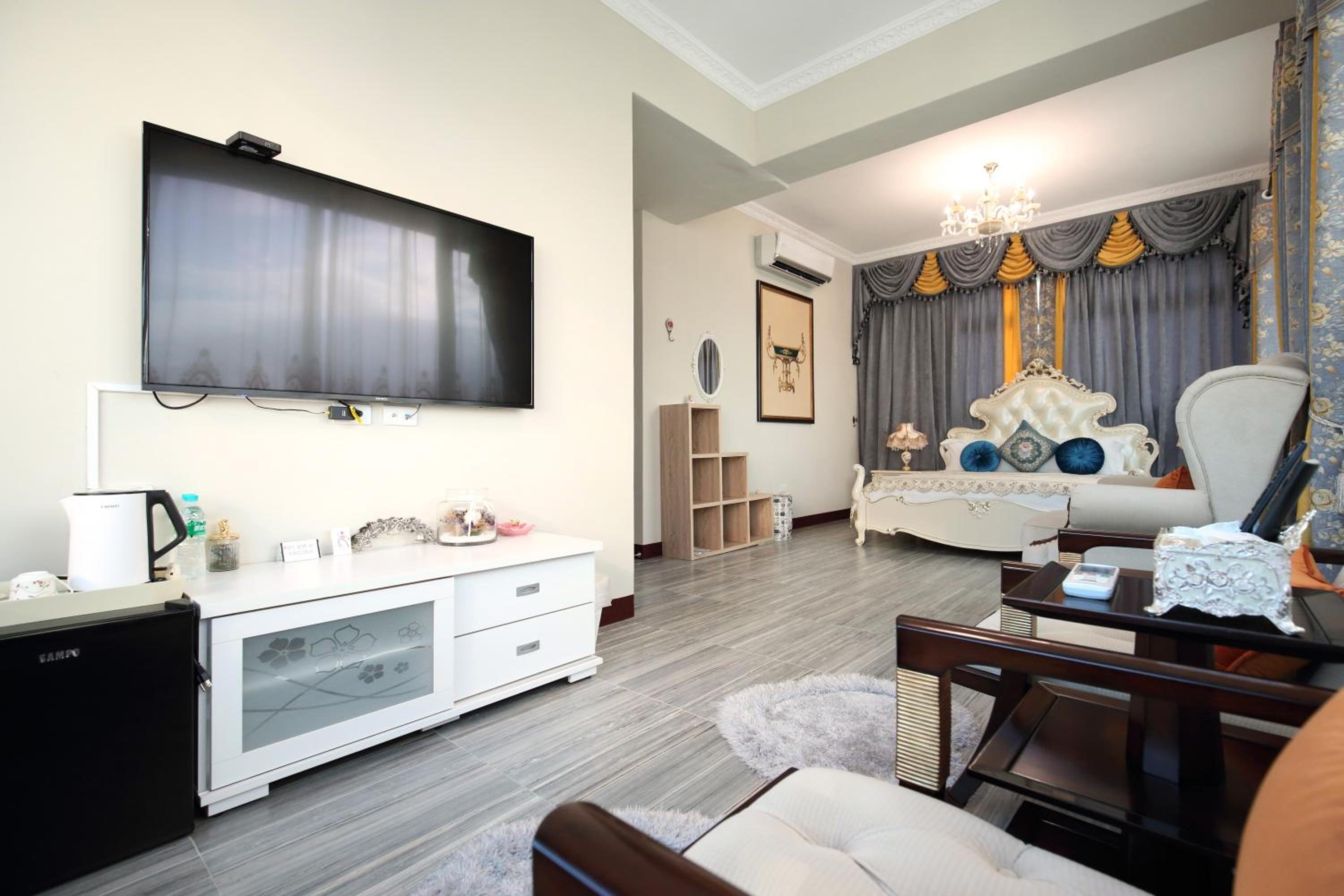 Deluxe Double Room with Sea View - Photo 19