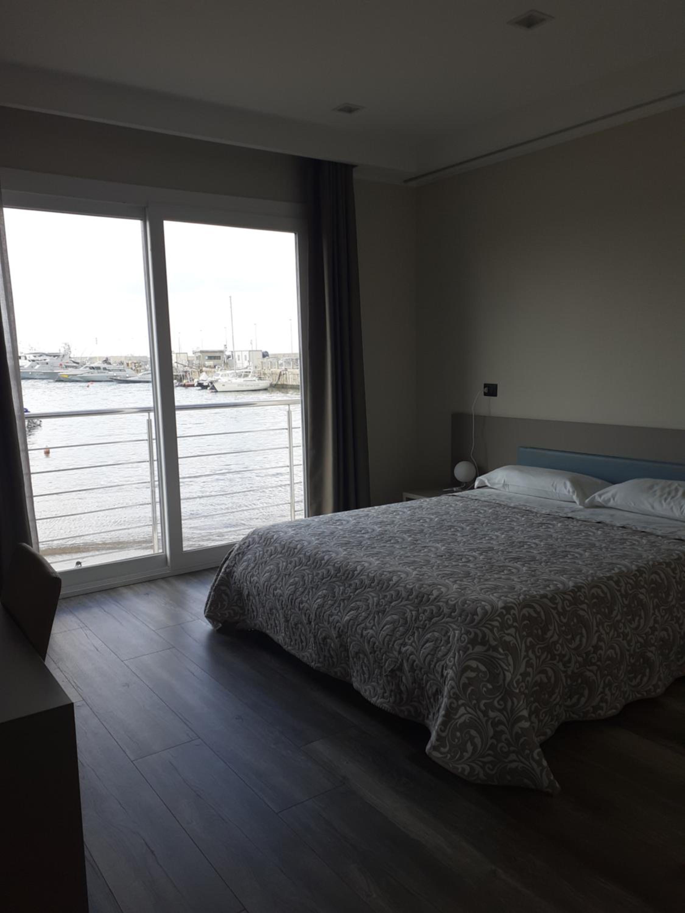 King Room with Sea View photo 3