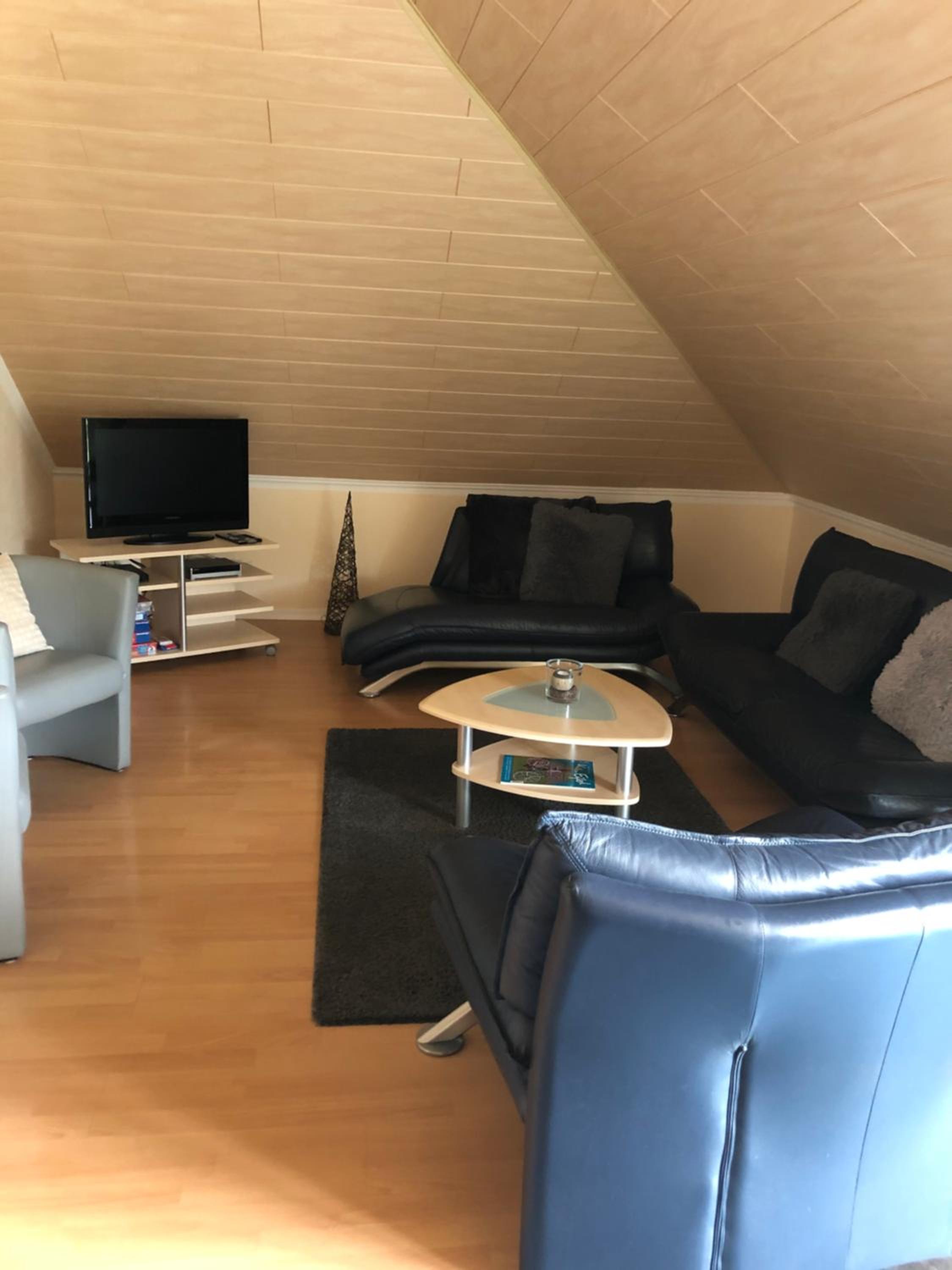 Big Two-Bedroom Apartment with Balcony photo 1