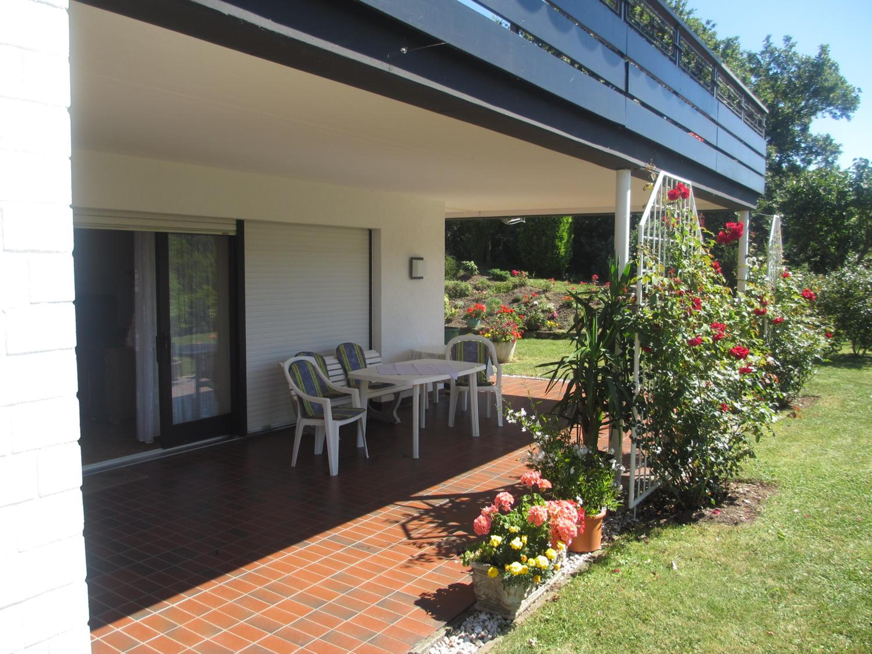 Apartment with Garden View photo 2