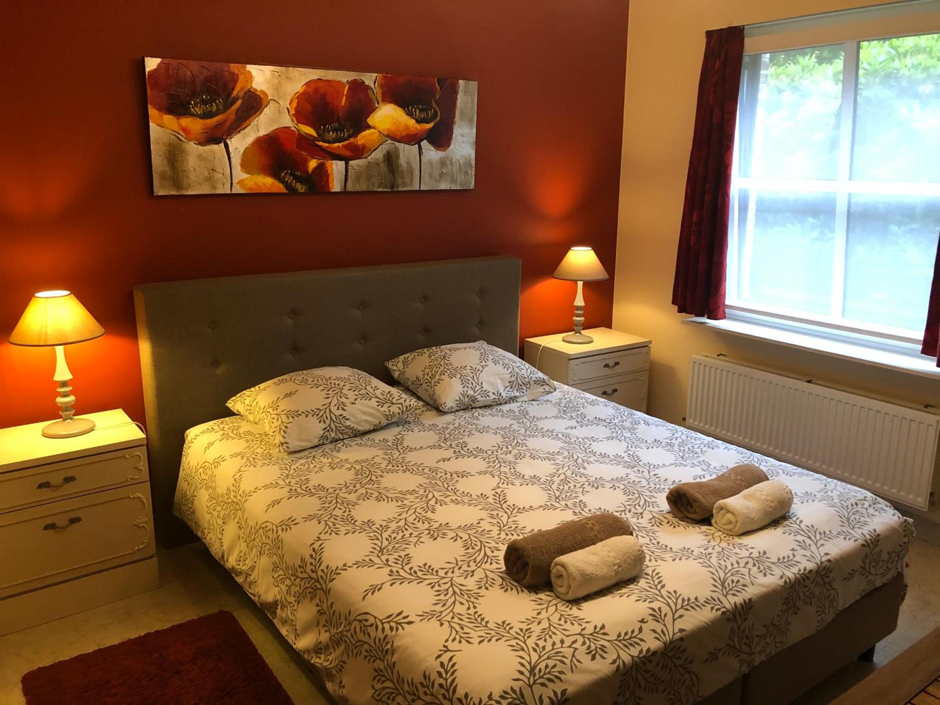 Small Double or Twin Room photo 1