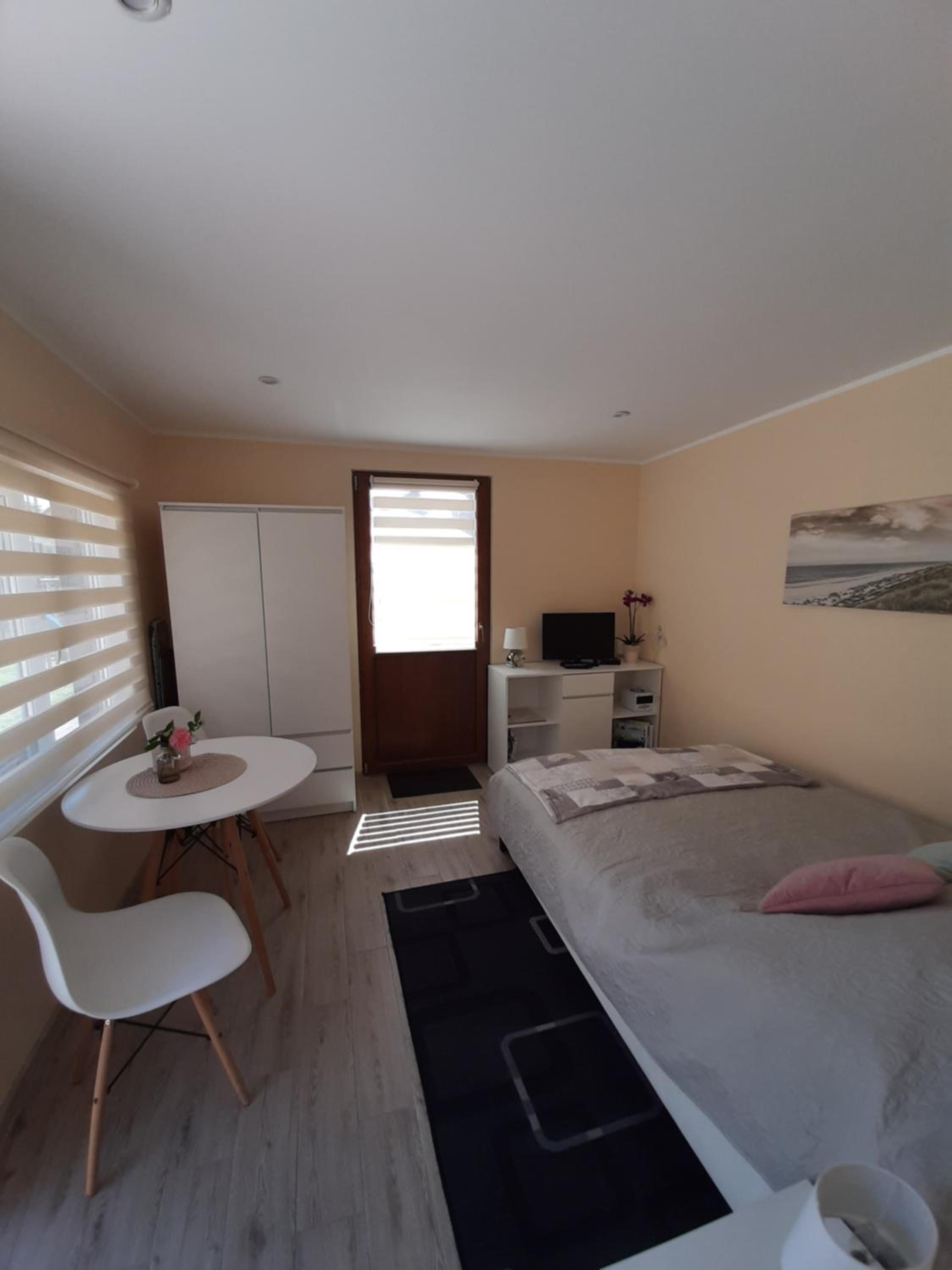  Chalet photo 2