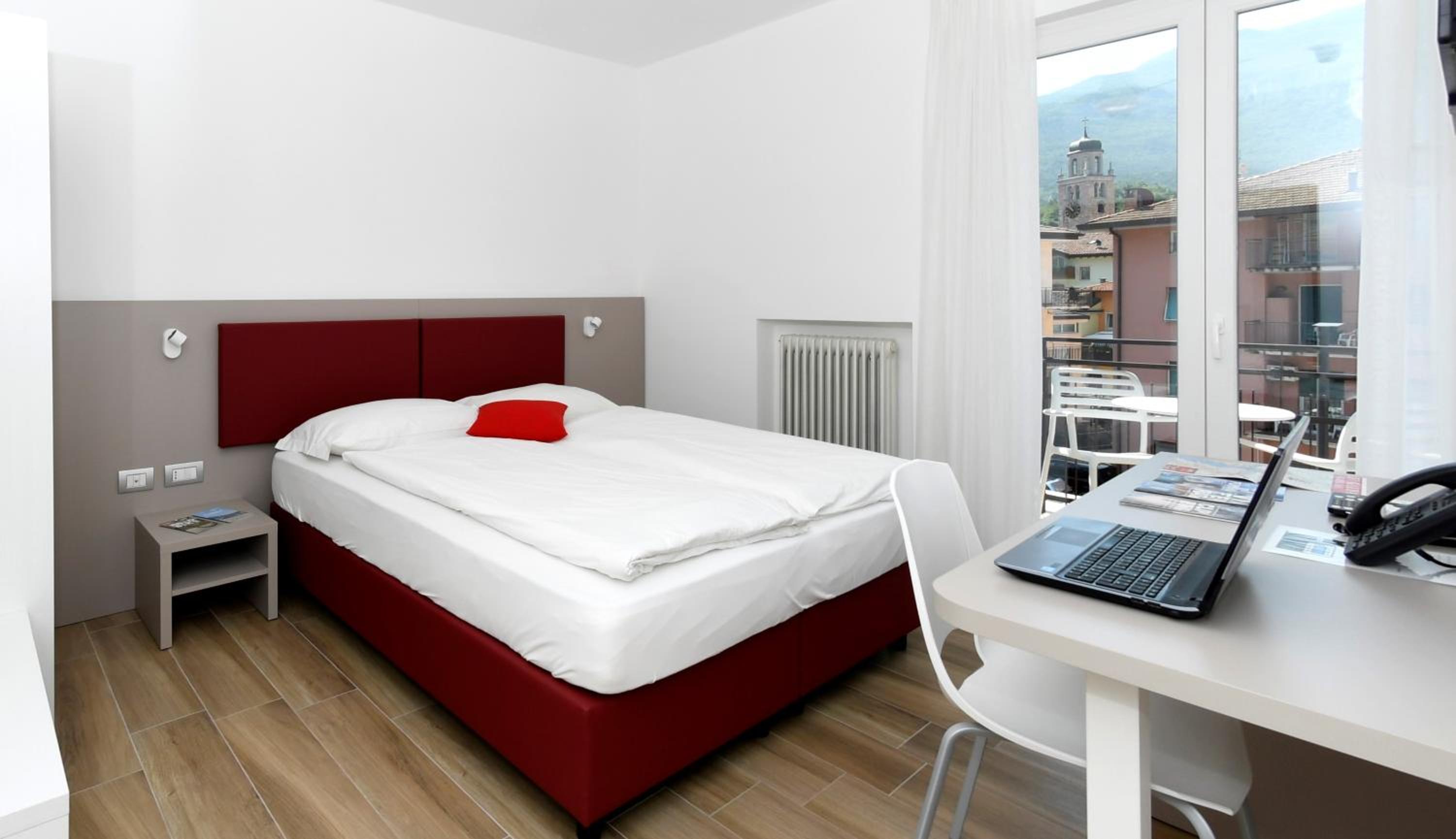Superior Double or Twin Room - Photo 4