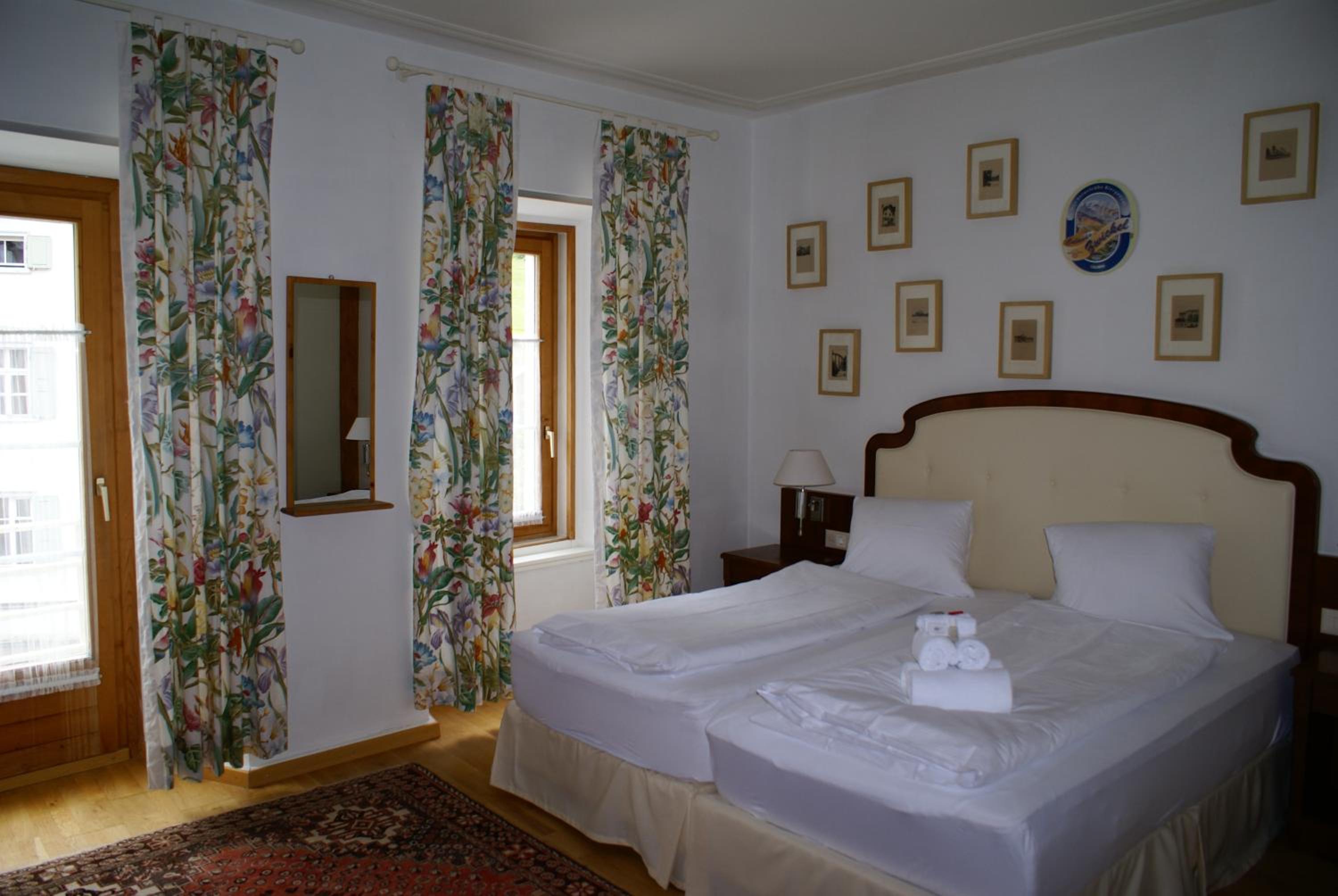 Double Room with Private Bathroom - Photo 7