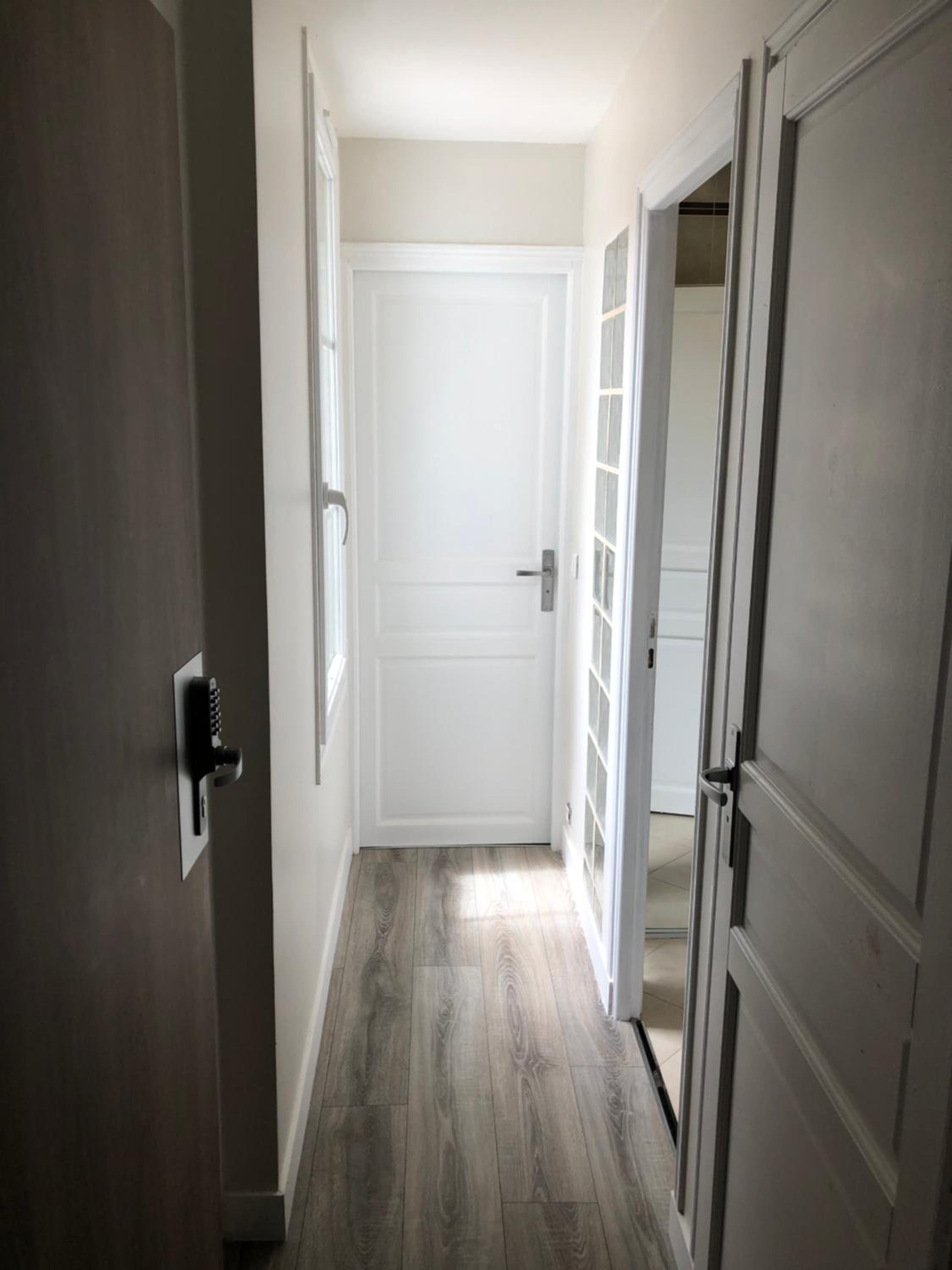 Double Room - Photo 9