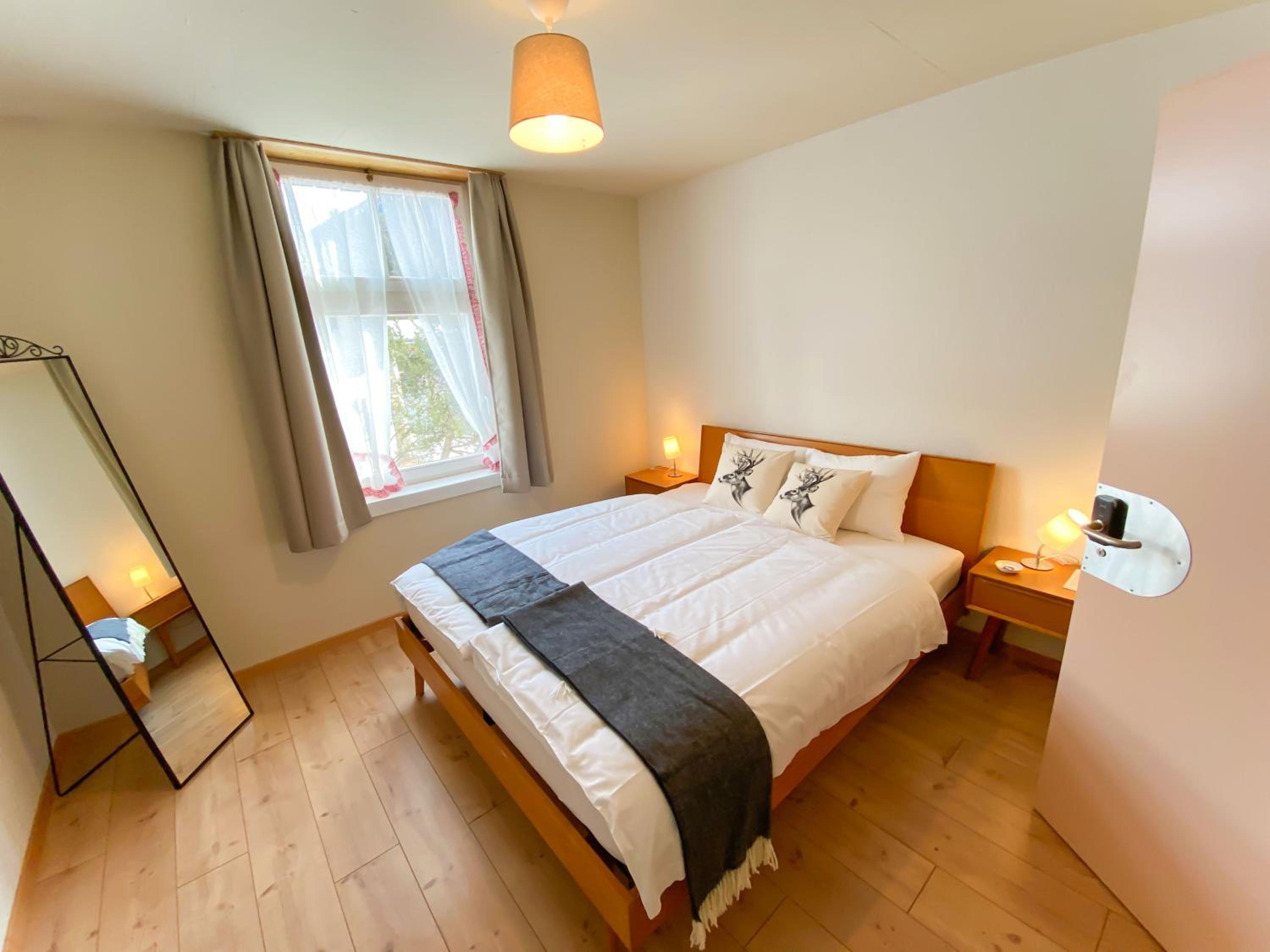 Double Room with Shared Bathroom photo 2