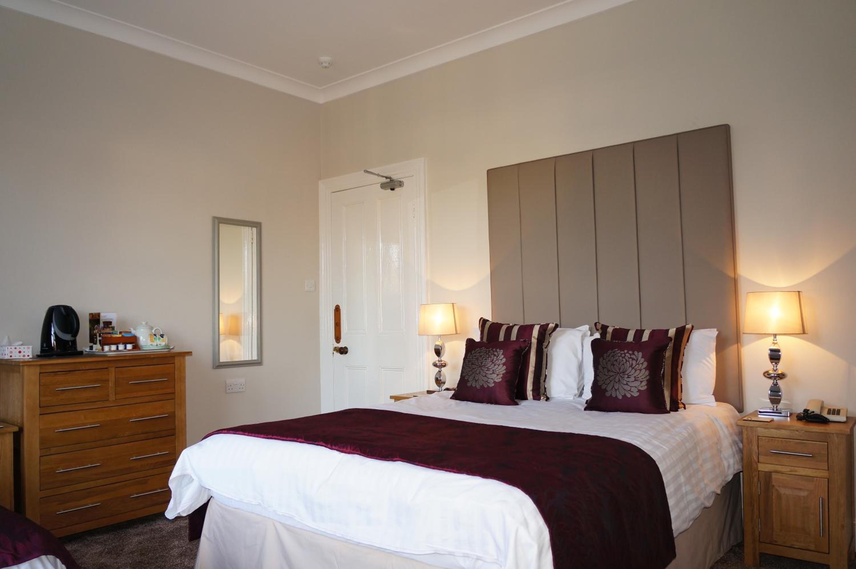 Deluxe Double Room - Photo 10