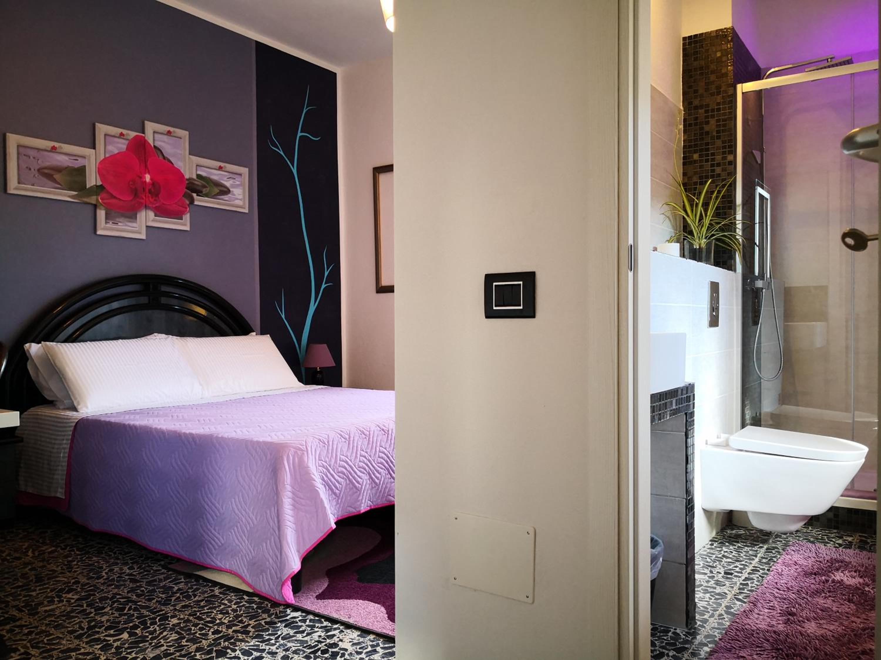 Double Room with Private Bathroom photo 1