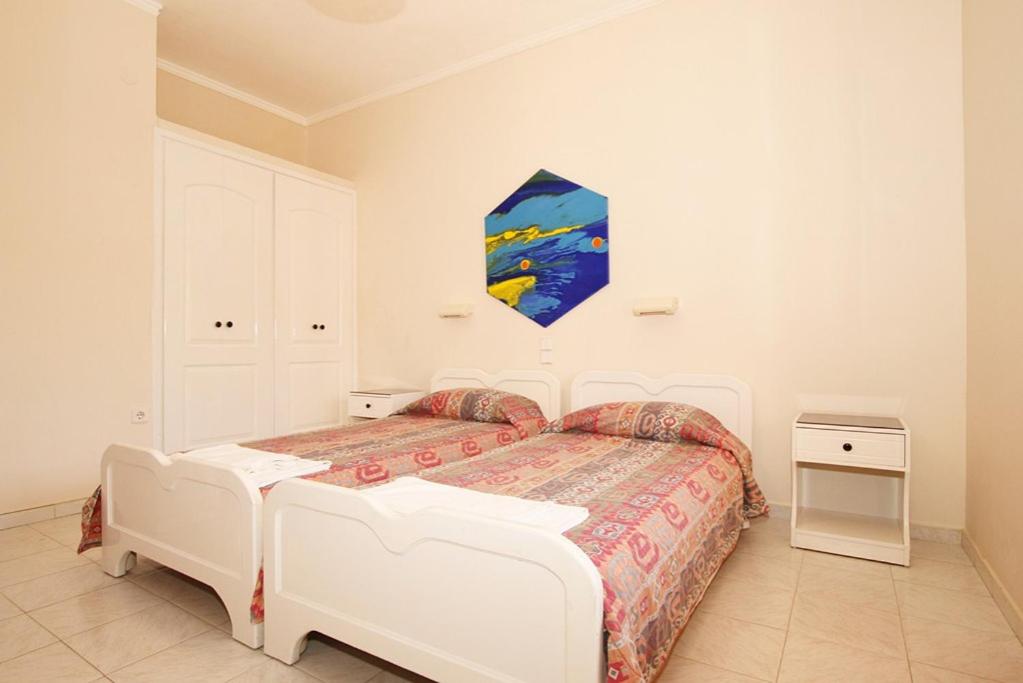Villa photo 1