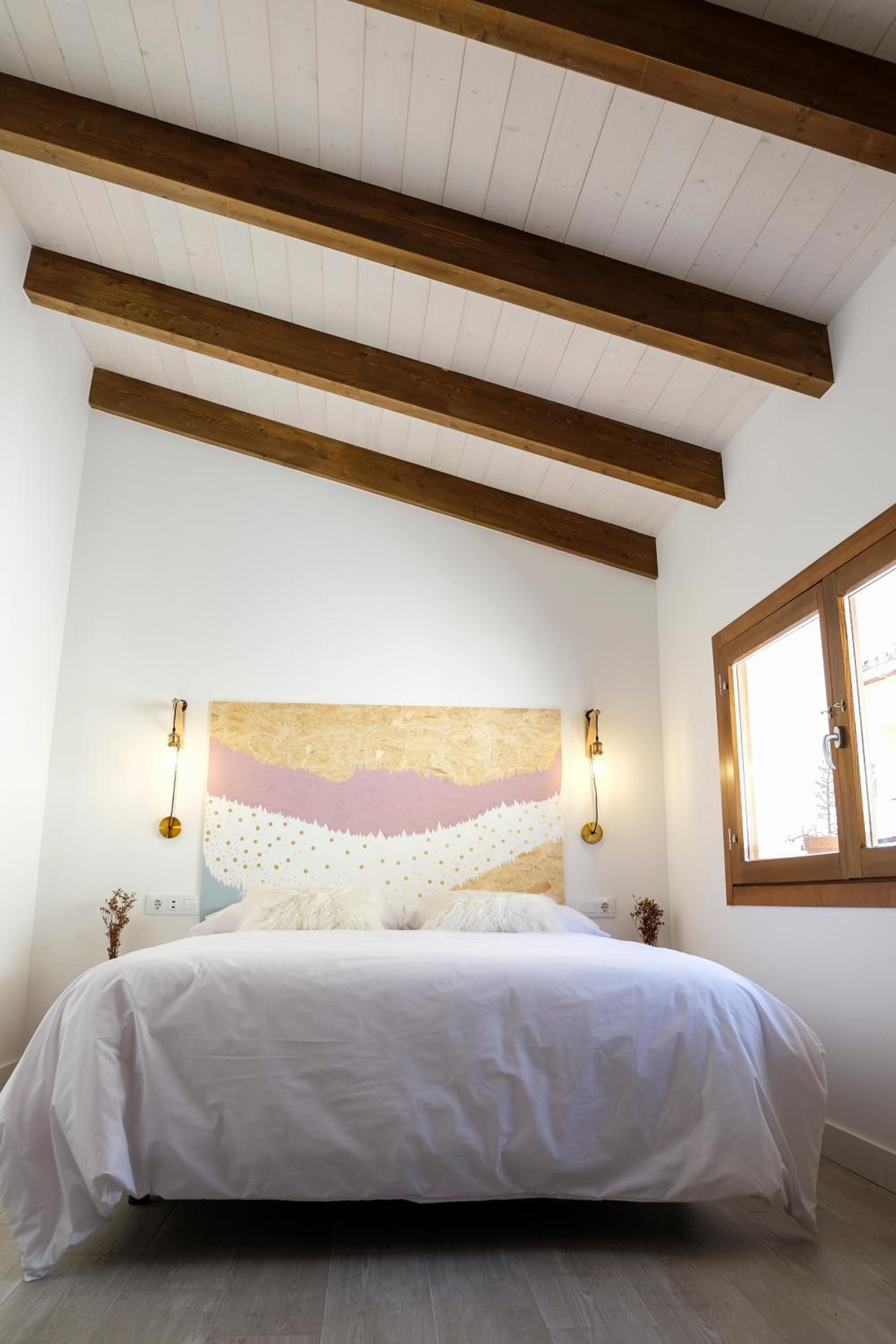 Double Room with Private Bathroom - Photo 2