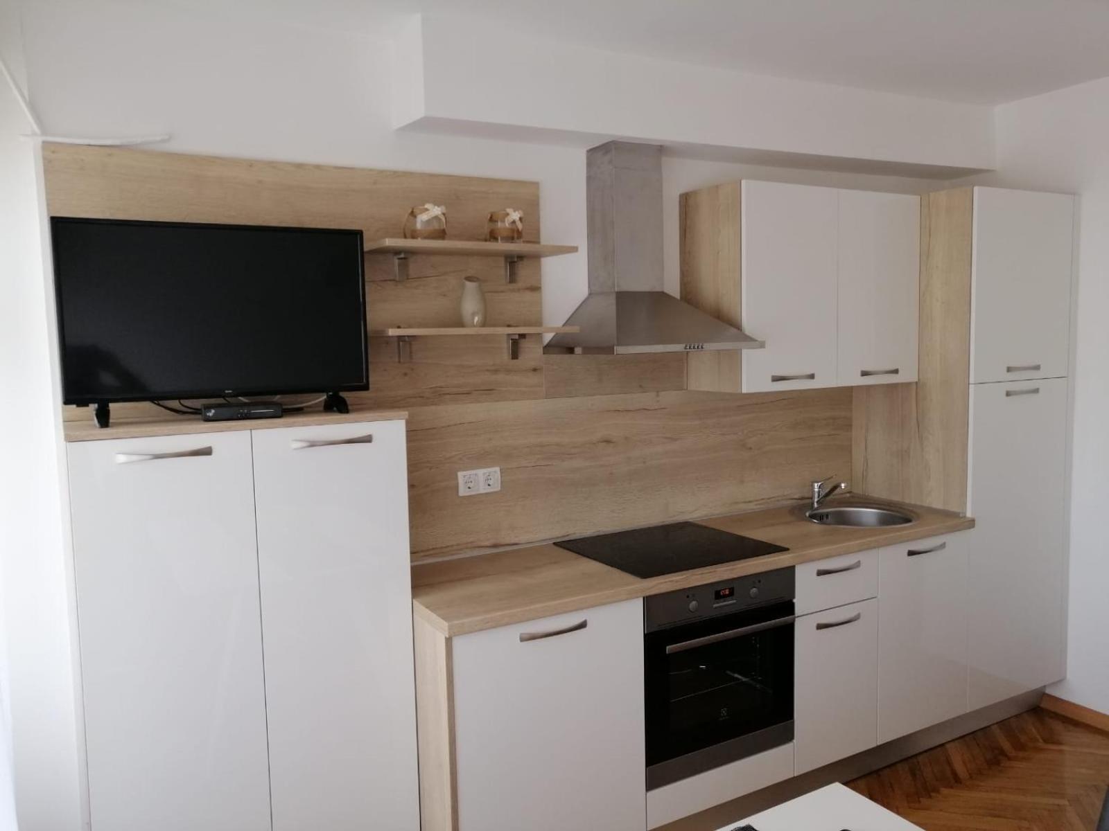 Apartment with Sea View - Photo 1