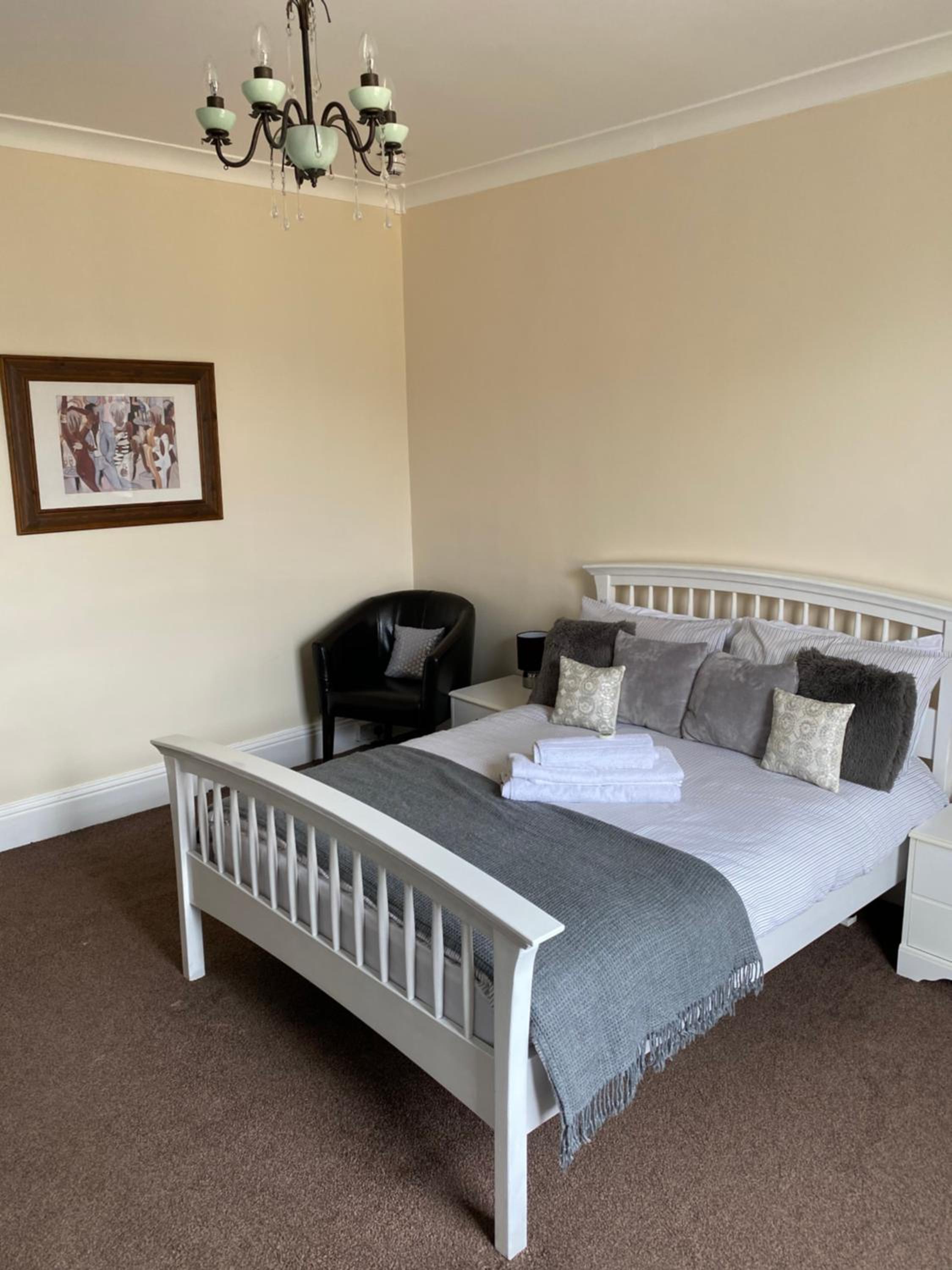 Double Room - Photo 2