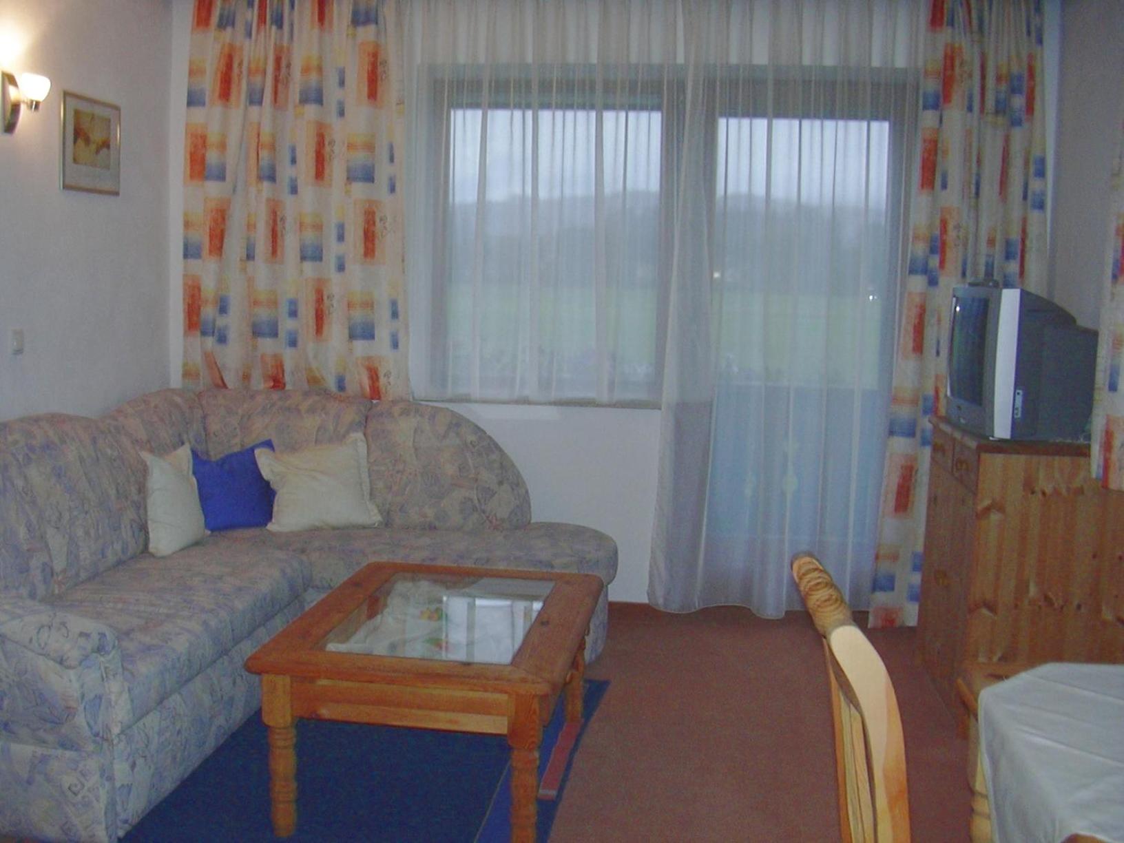 One-Bedroom Apartment with Balcony photo 2