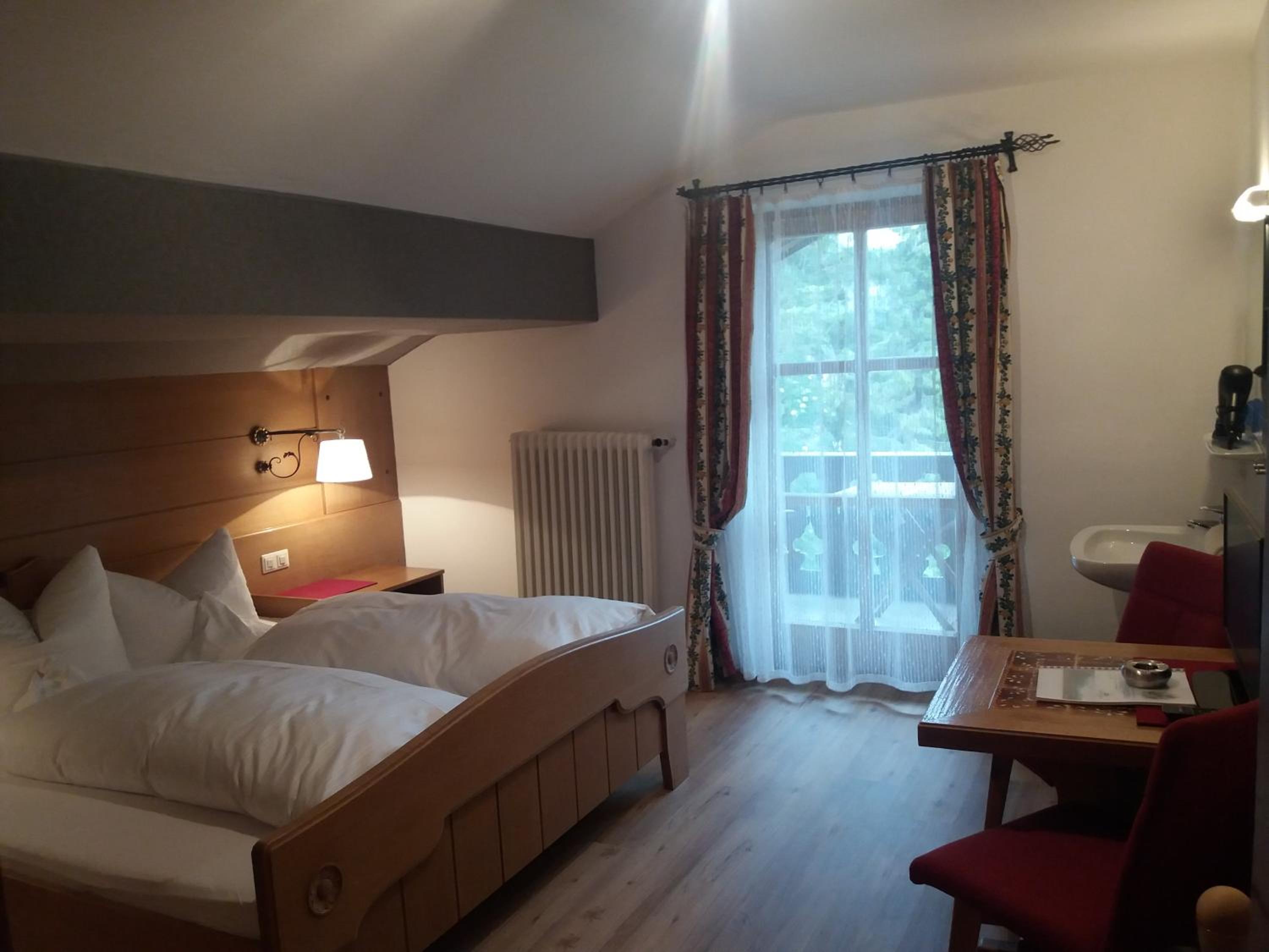 Double Room with Private External Bathroom photo 3