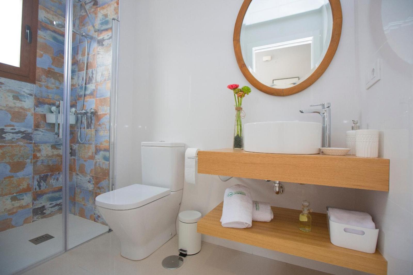 Studio Apartment - Photo 7