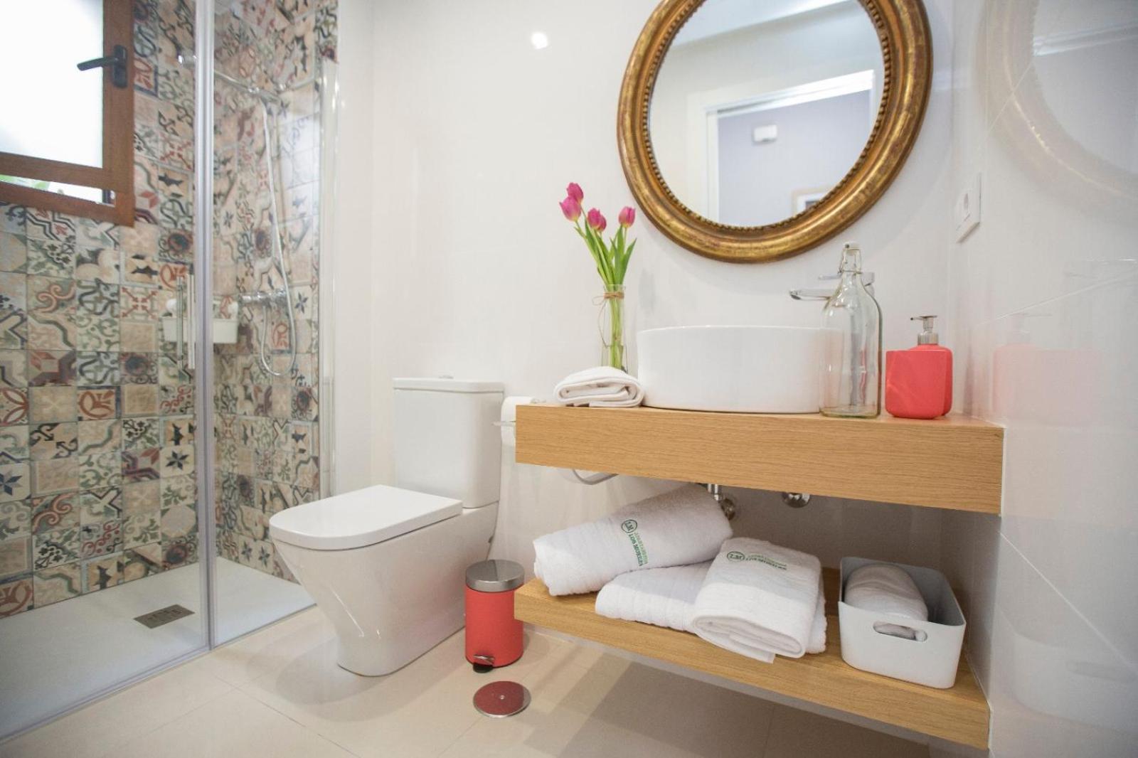 Studio Apartment - Photo 18