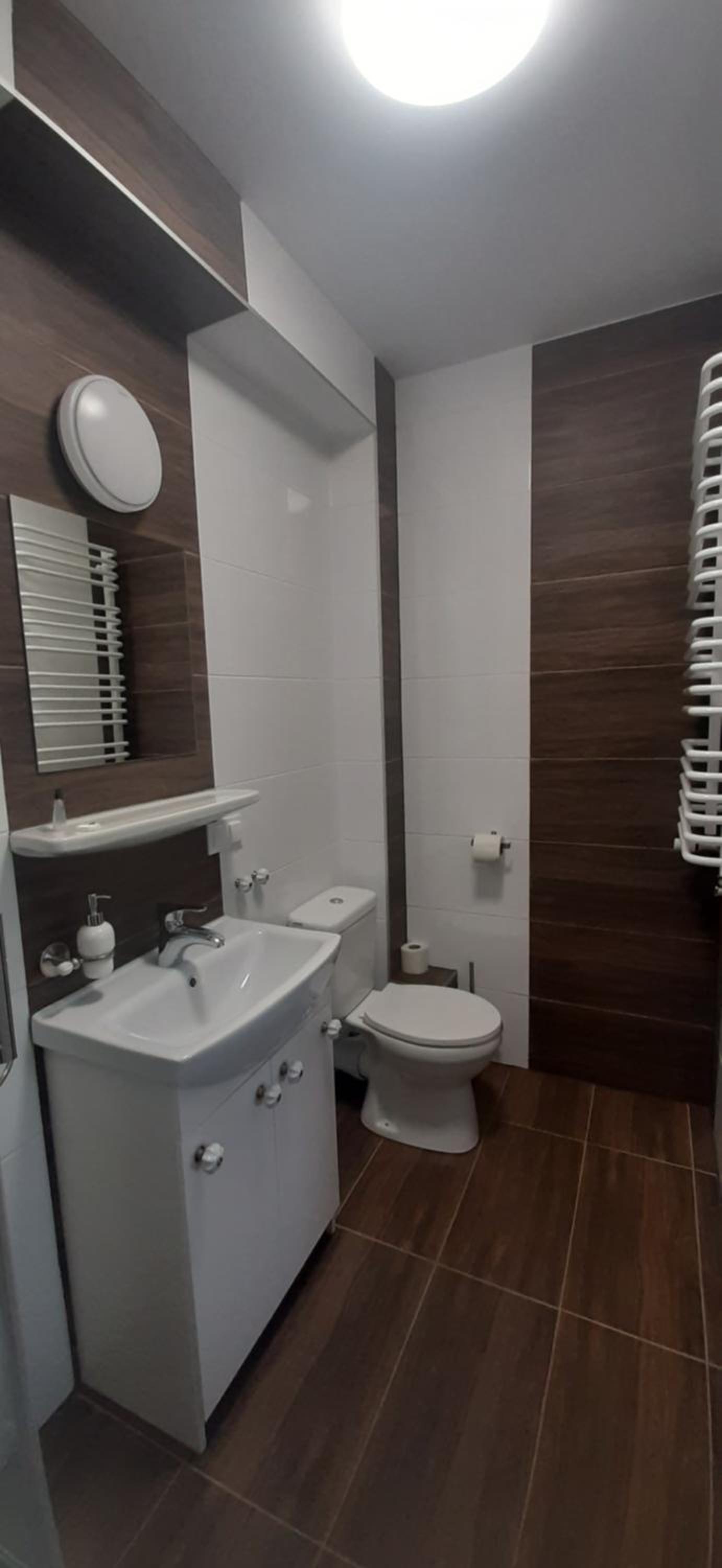 Deluxe Room - Photo 9