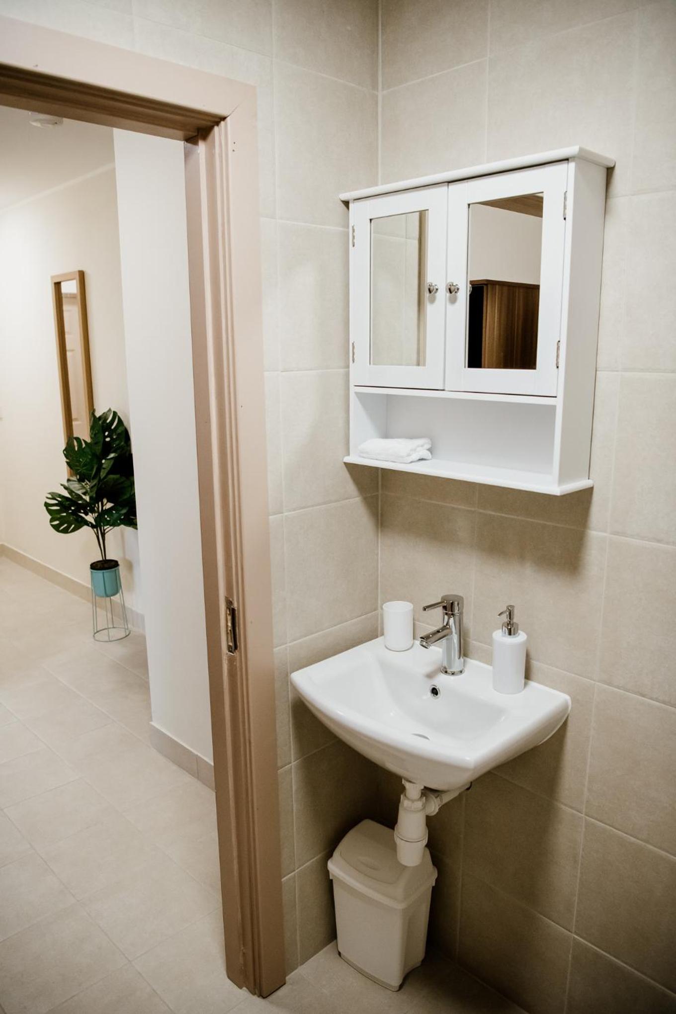 Two-Bedroom Apartment - Photo 7