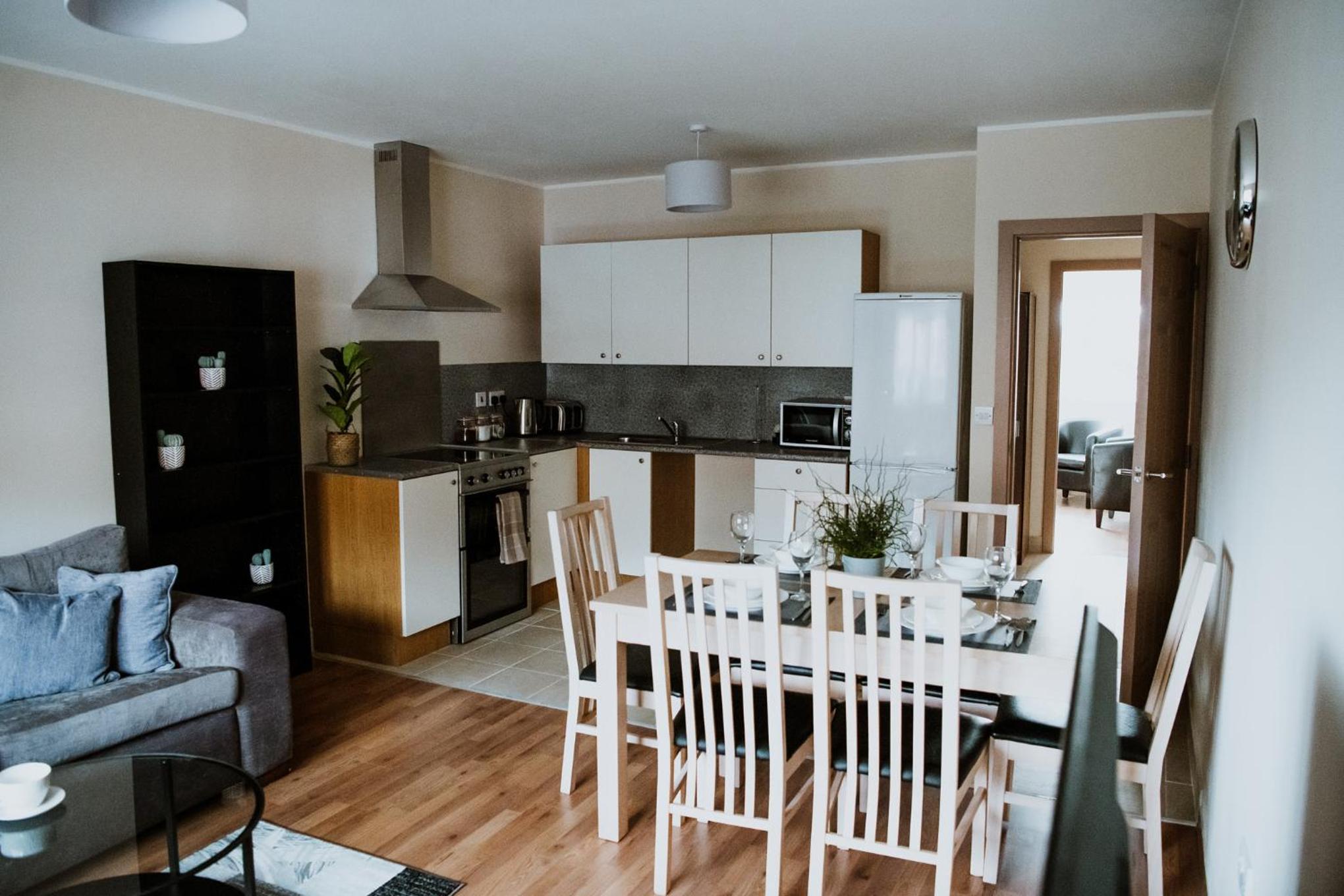 Two-Bedroom Apartment - Photo 17