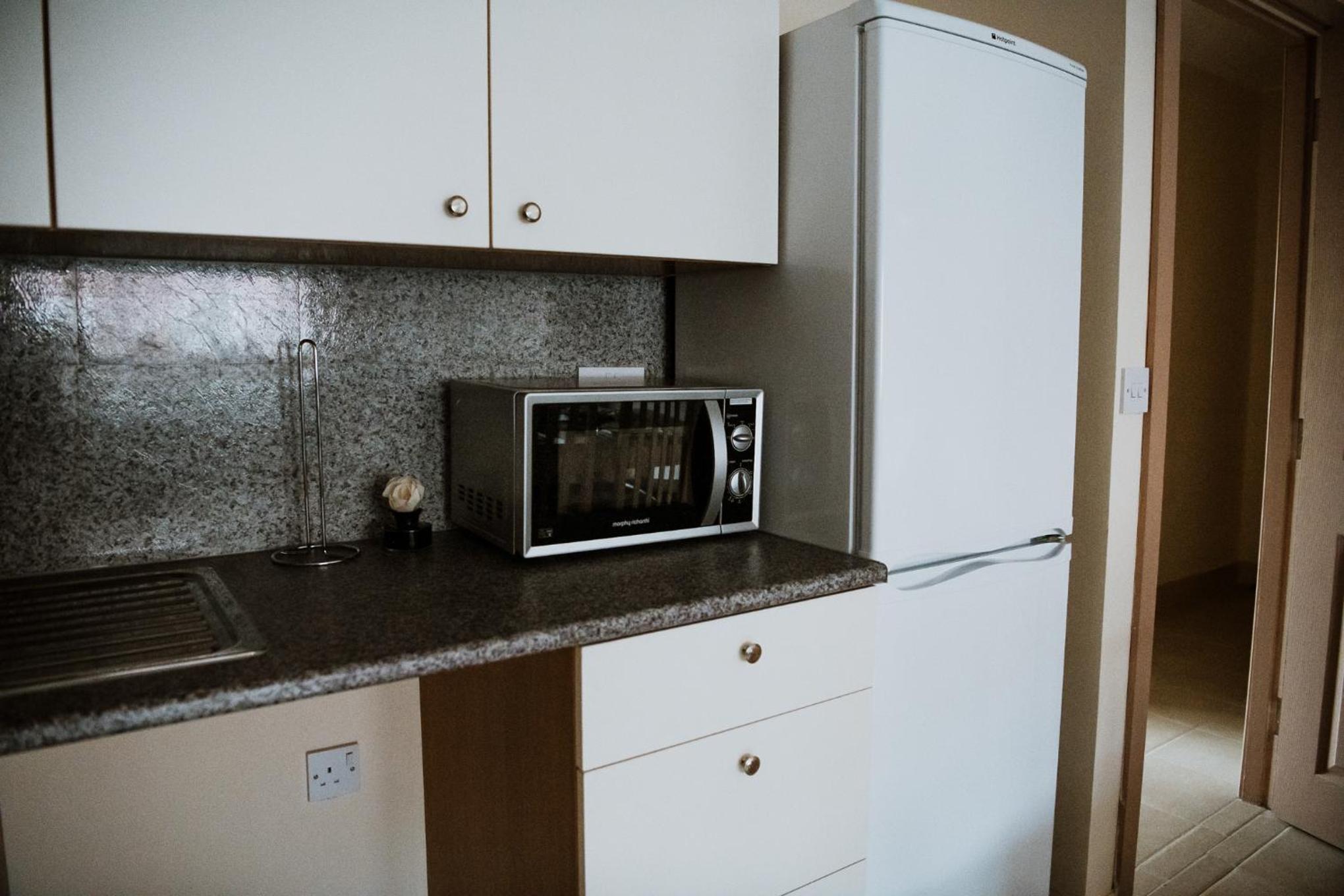Two-Bedroom Apartment - Photo 14