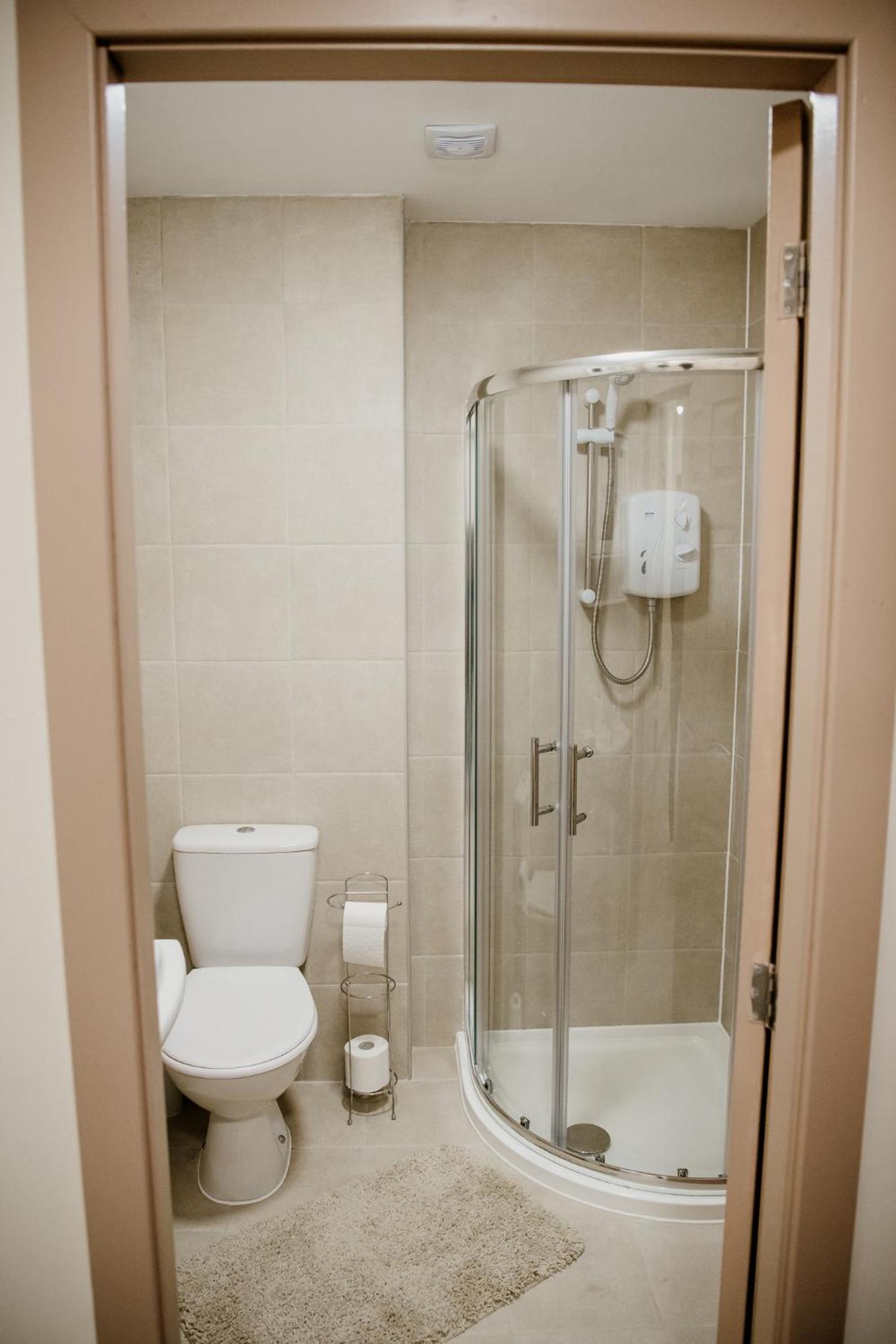 Two-Bedroom Apartment - Photo 9