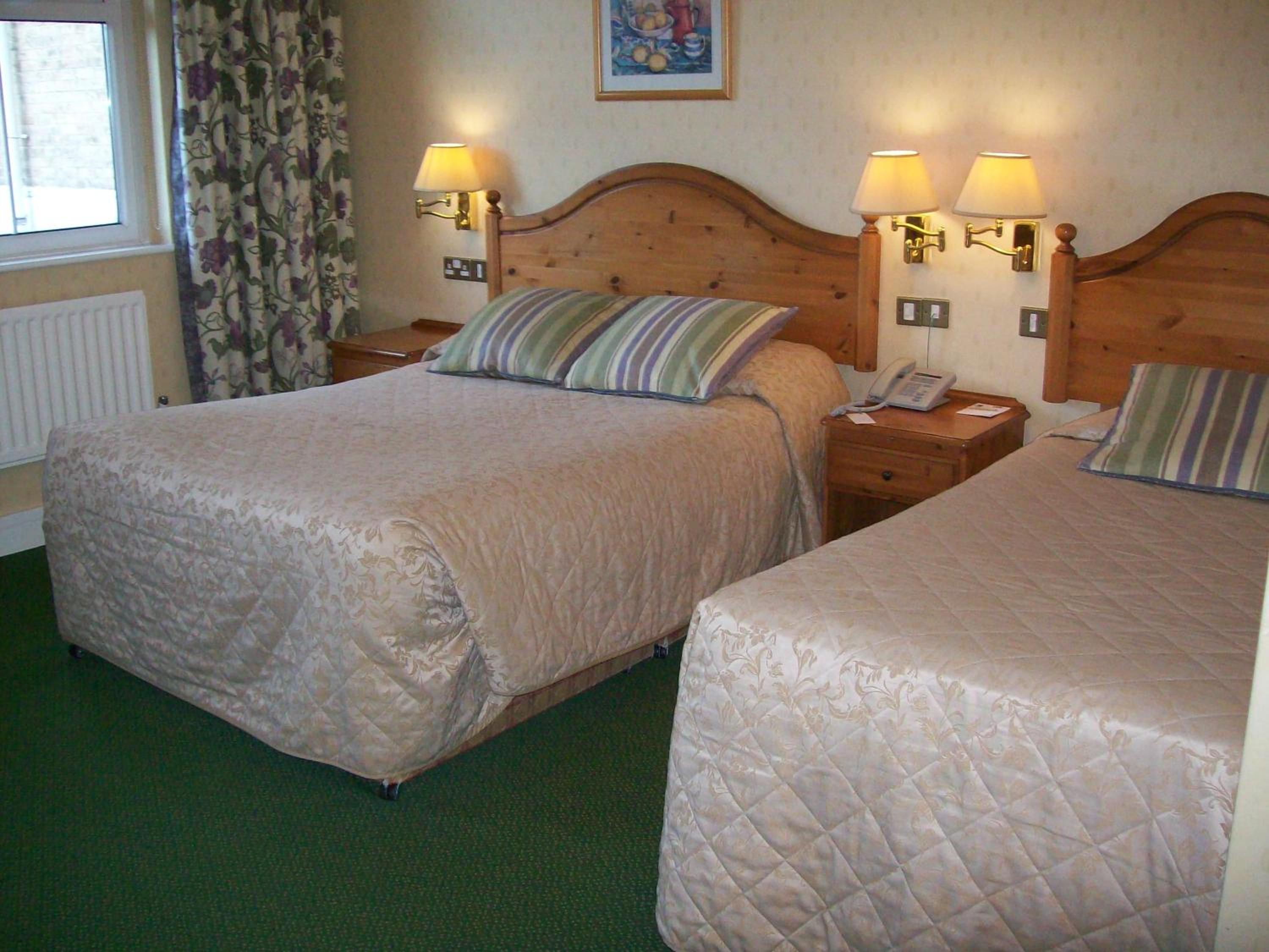 Family Room (2 Adults + 1 Child) photo 1