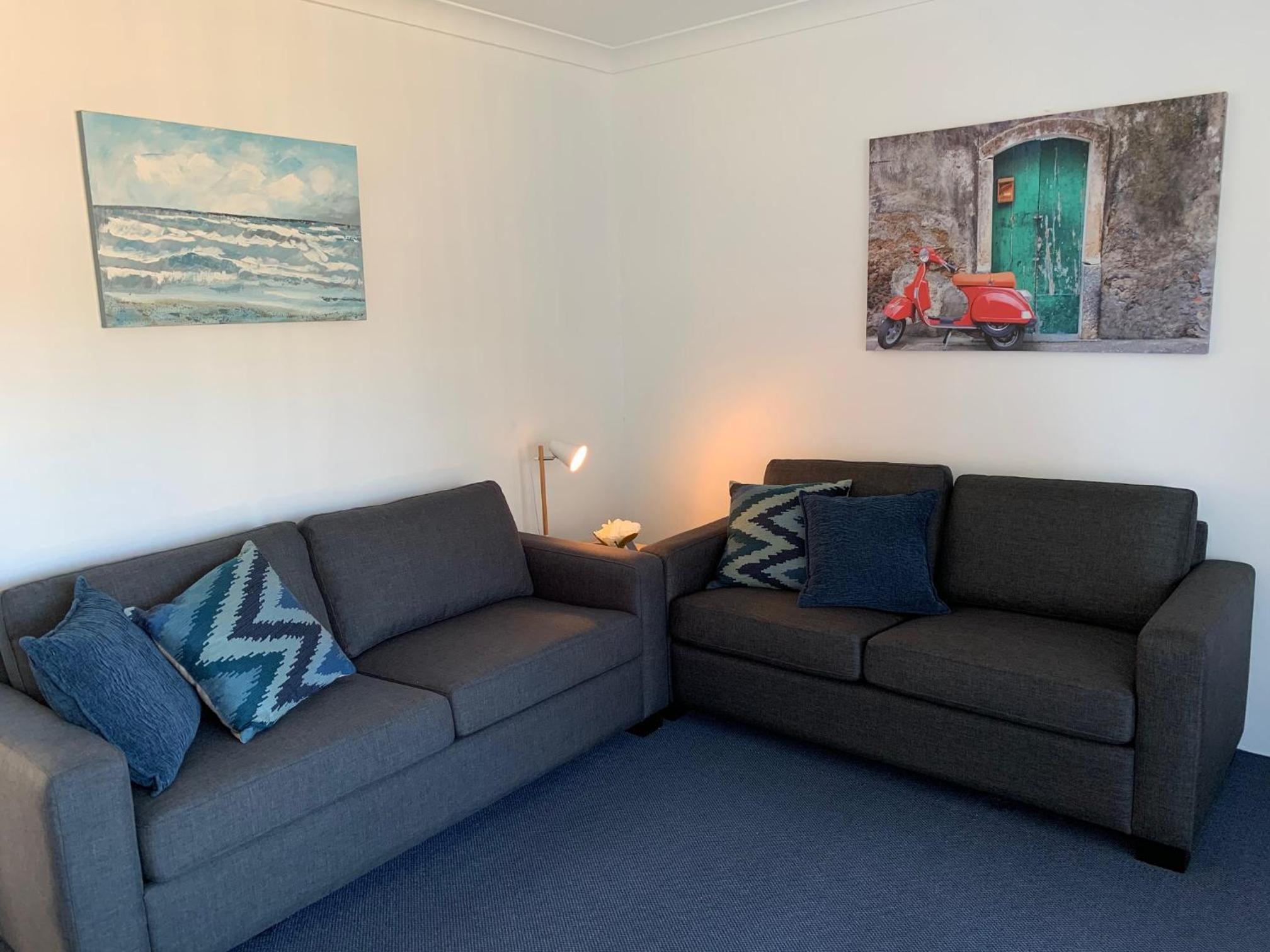 Two-Bedroom Apartment with Sea View 7 photo 1