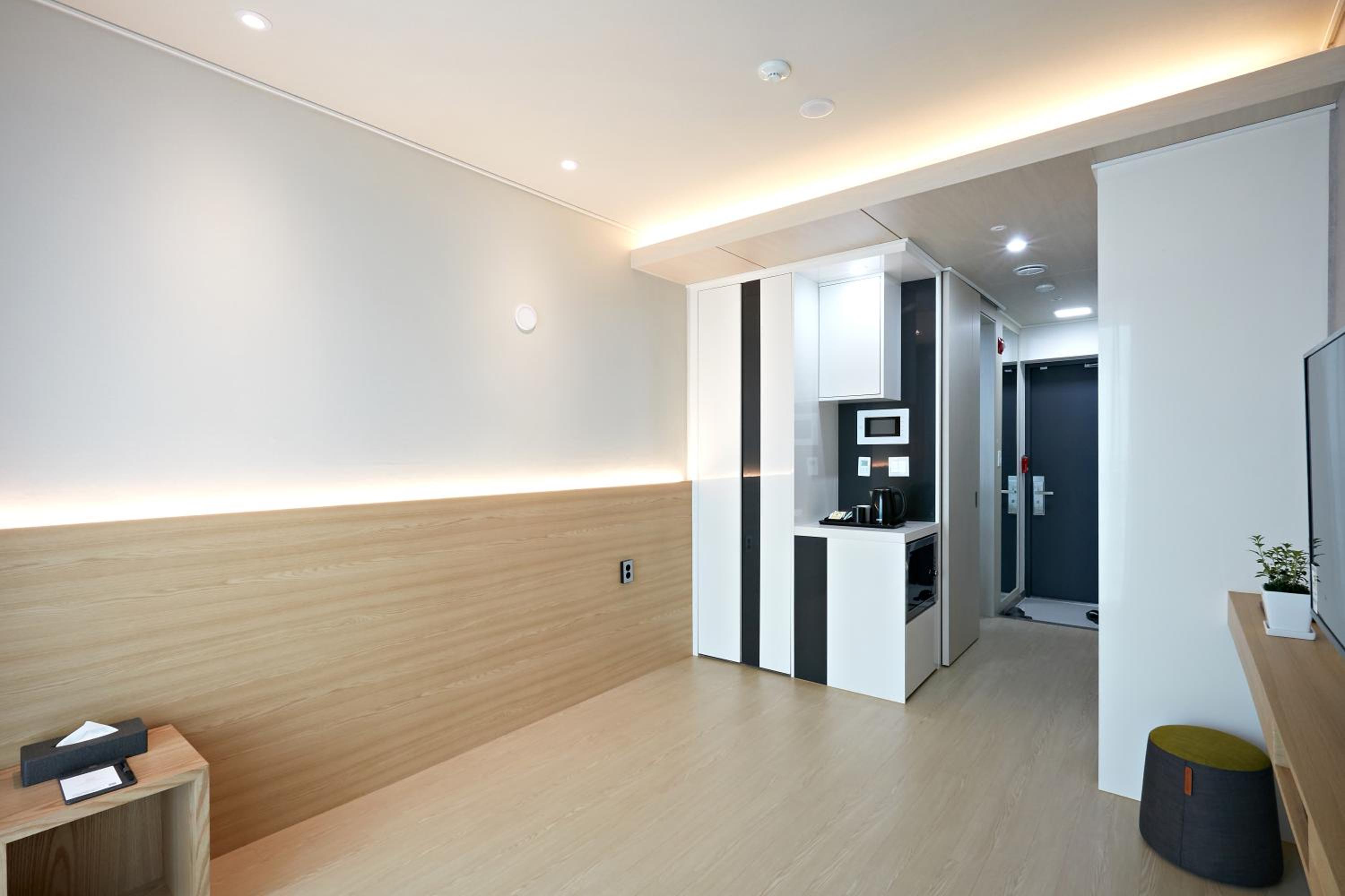 Korean Style Deluxe Ondol with Terrace (Ocean View) - Photo 4