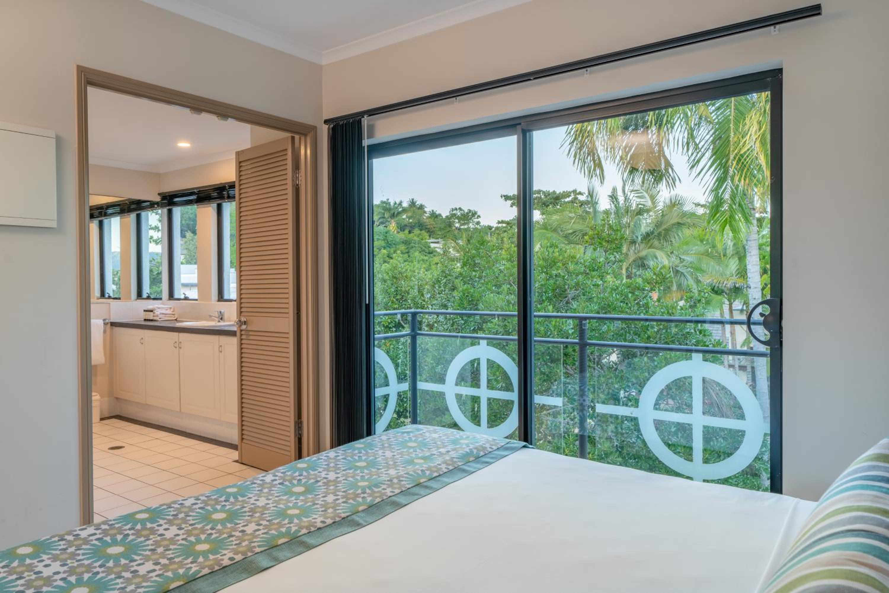 One-Bedroom Apartment with Spa Bath