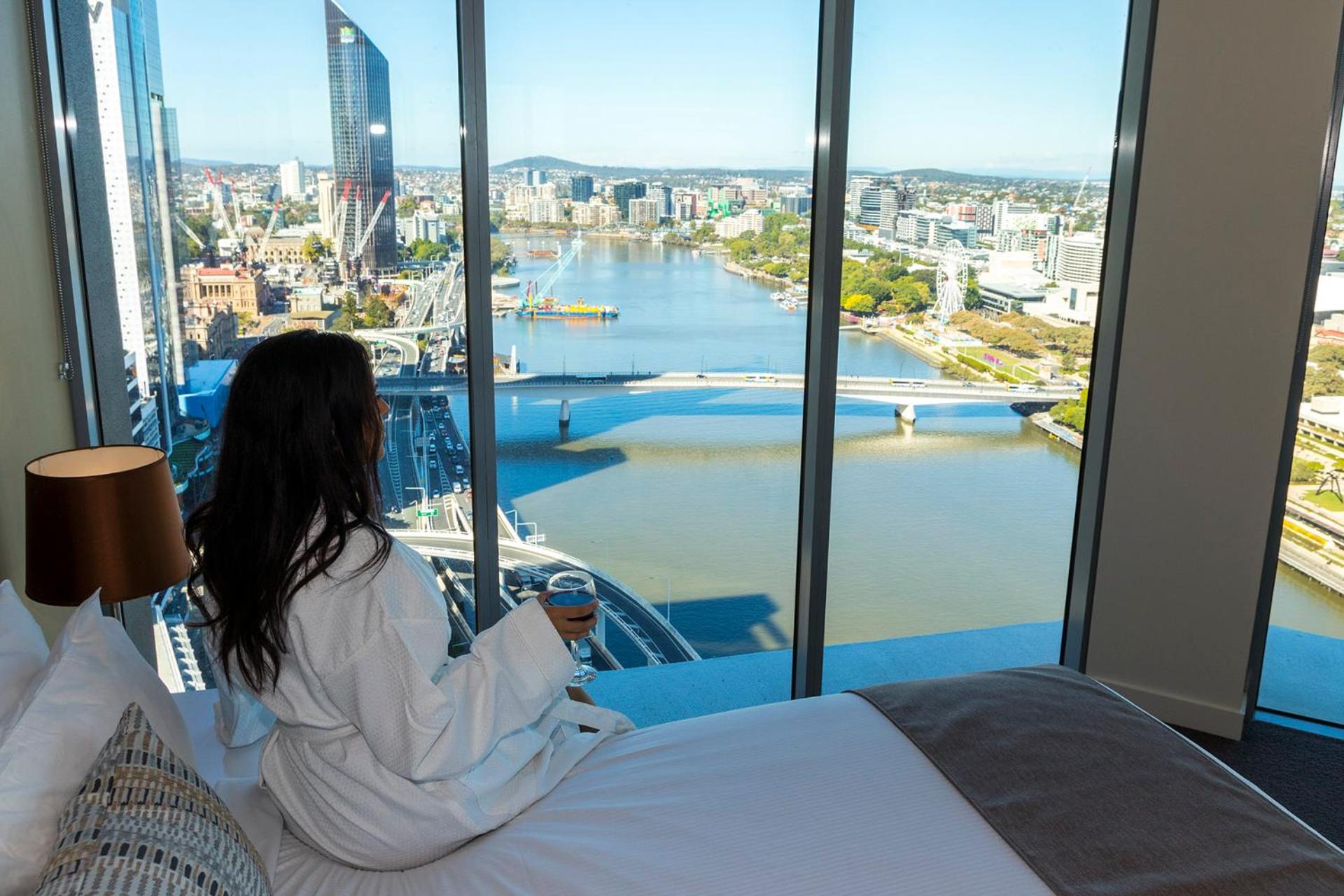 Two-Bedroom River View Apartment - Healthy Sleep Package - Photo 11