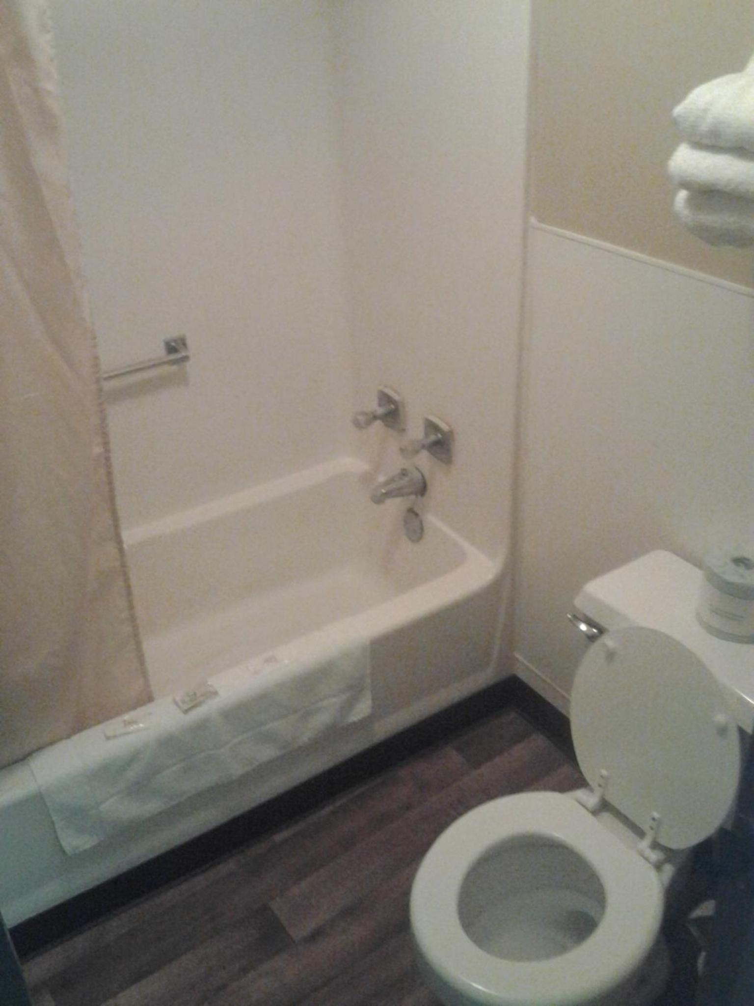 Double Room with Two Double Beds - Photo 3