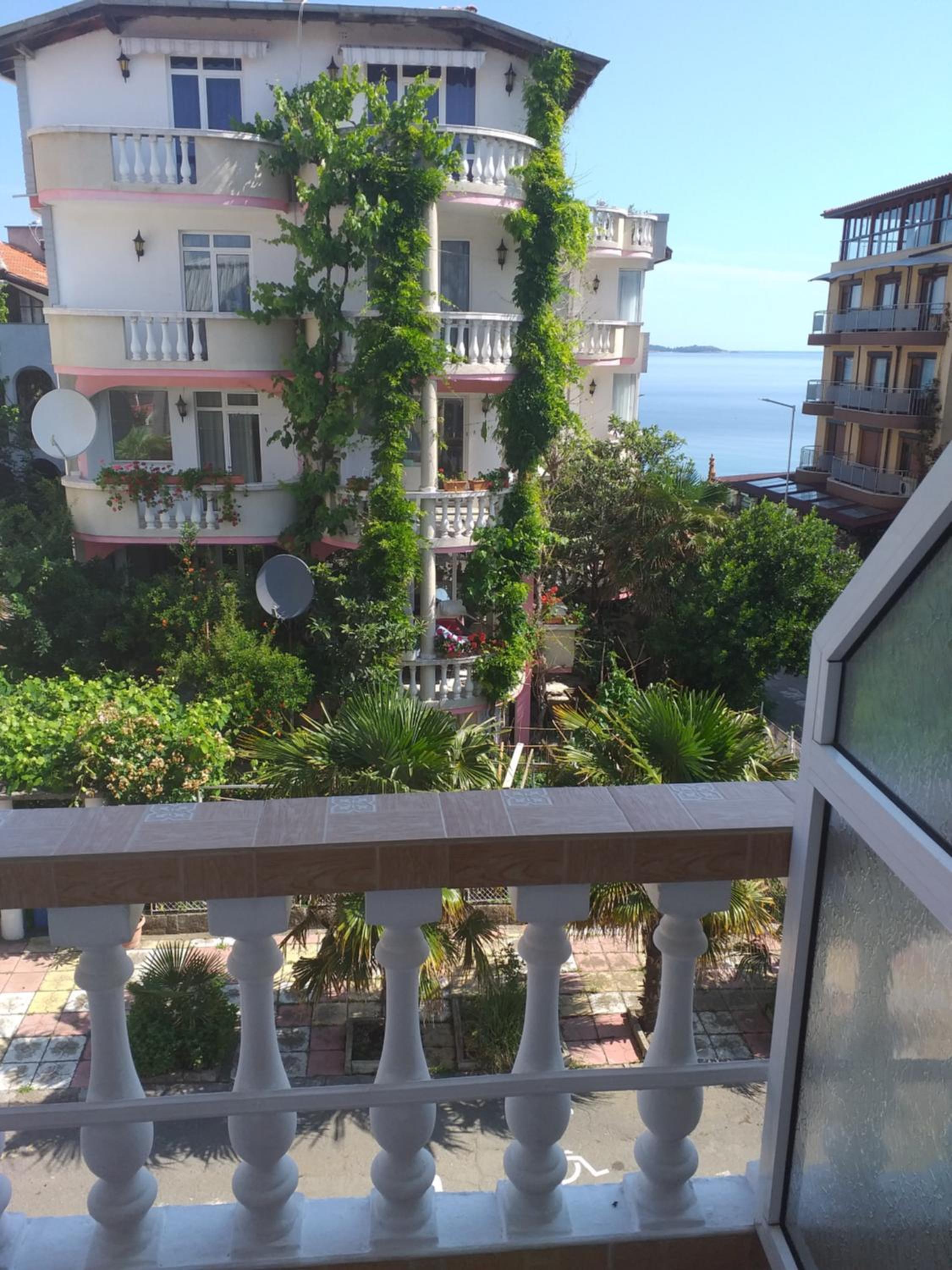 Apartment with Sea View photo 3
