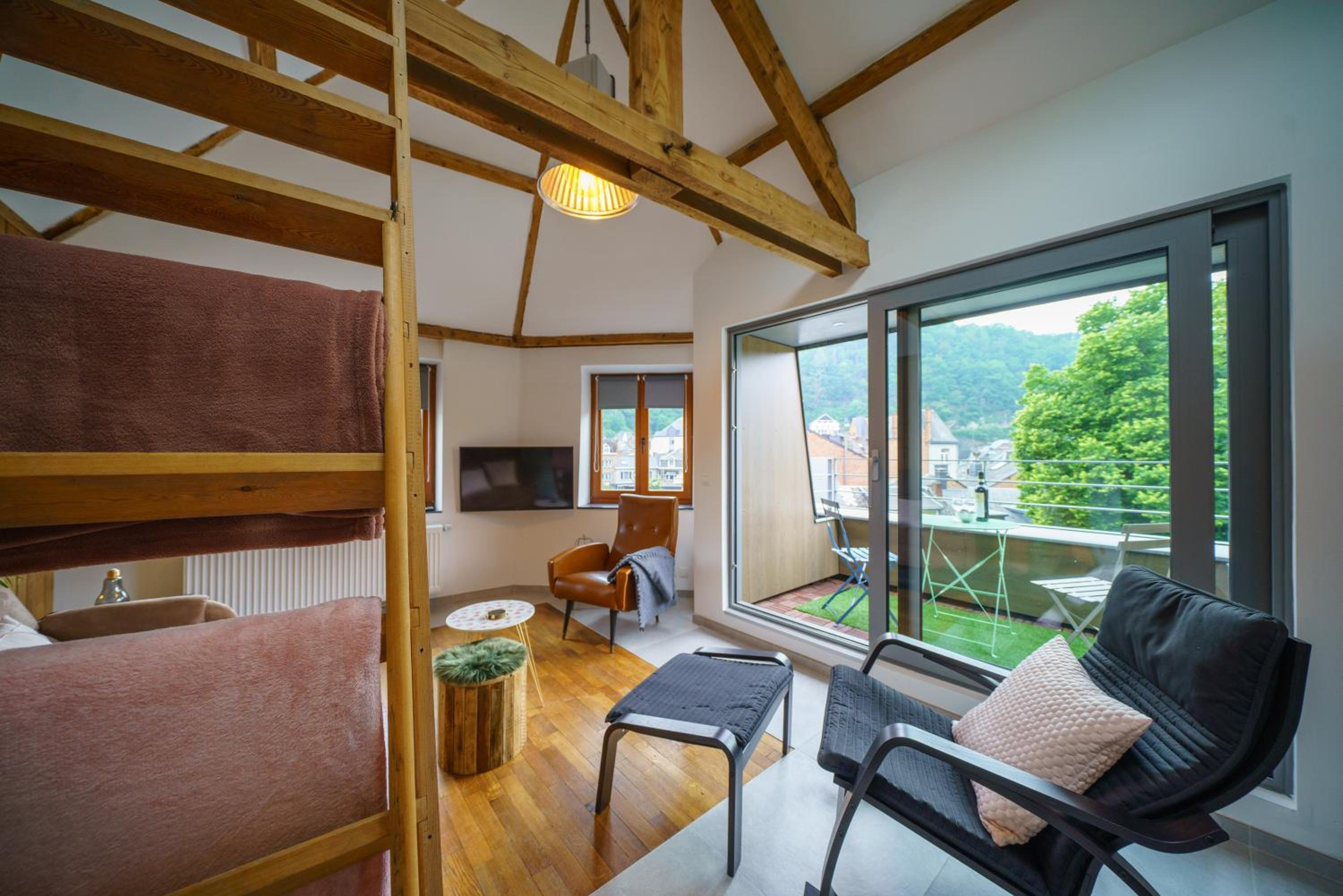 Two-Bedroom Apartment - Photo 9