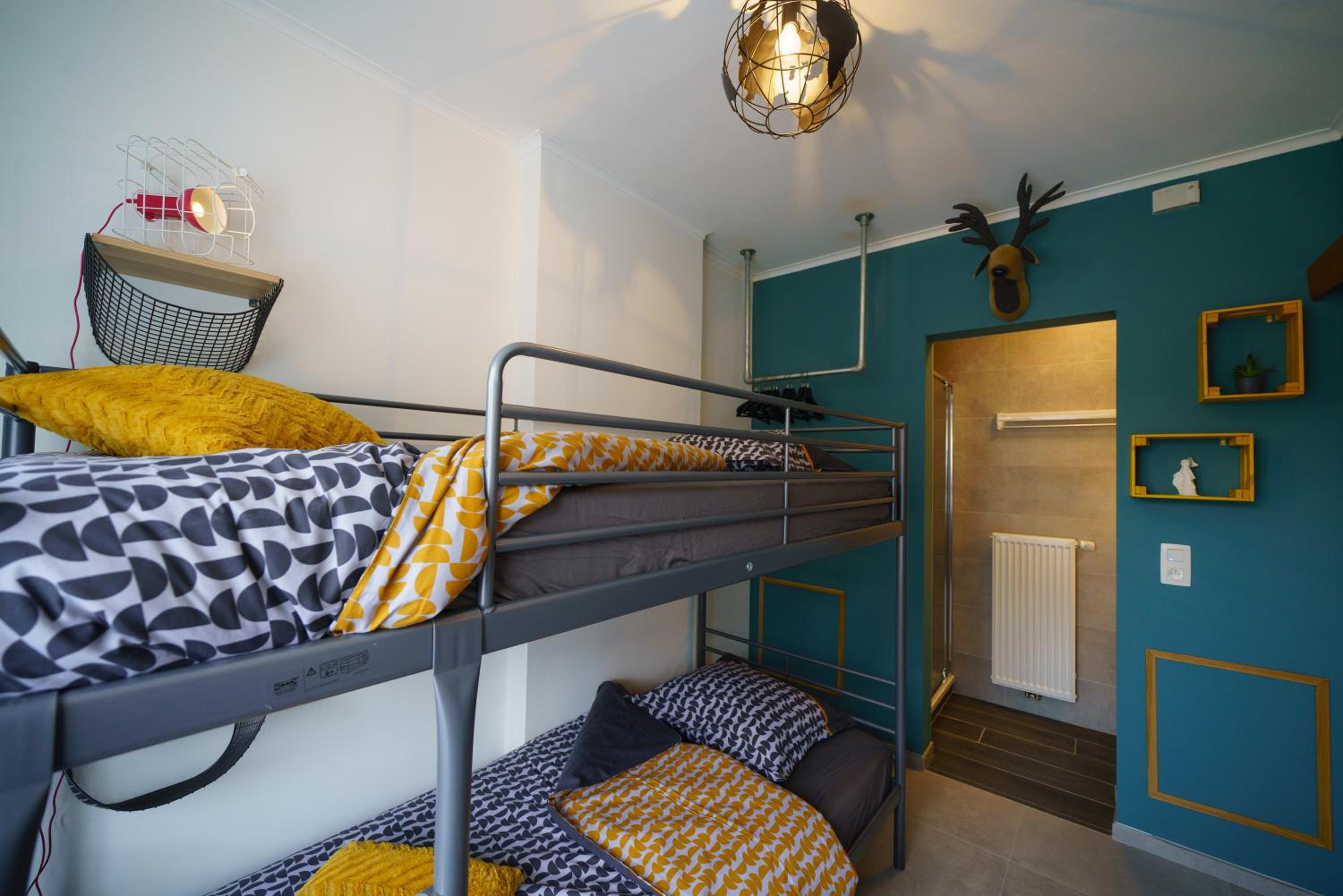 Two-Bedroom Apartment - Photo 12