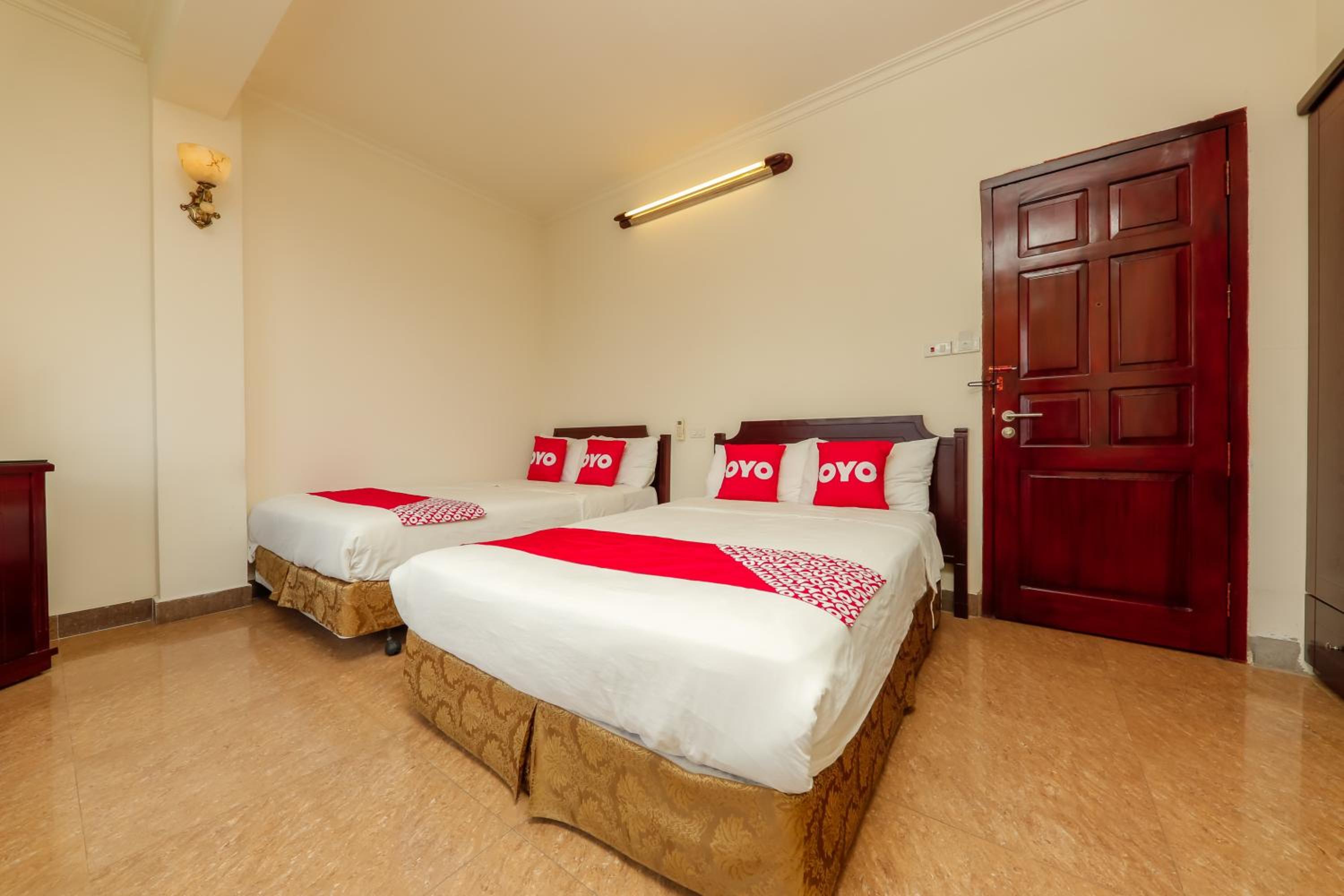 Deluxe Family Room - Photo 15