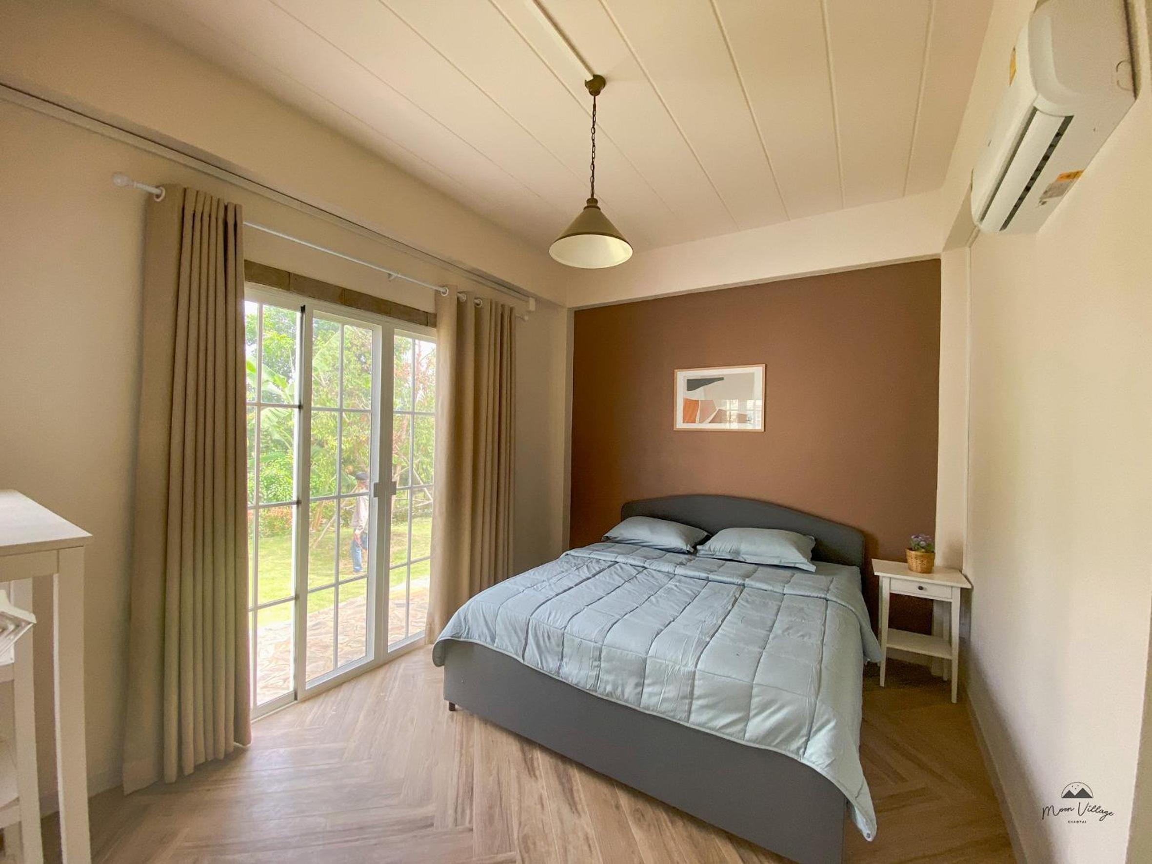 Villa - Photo 1