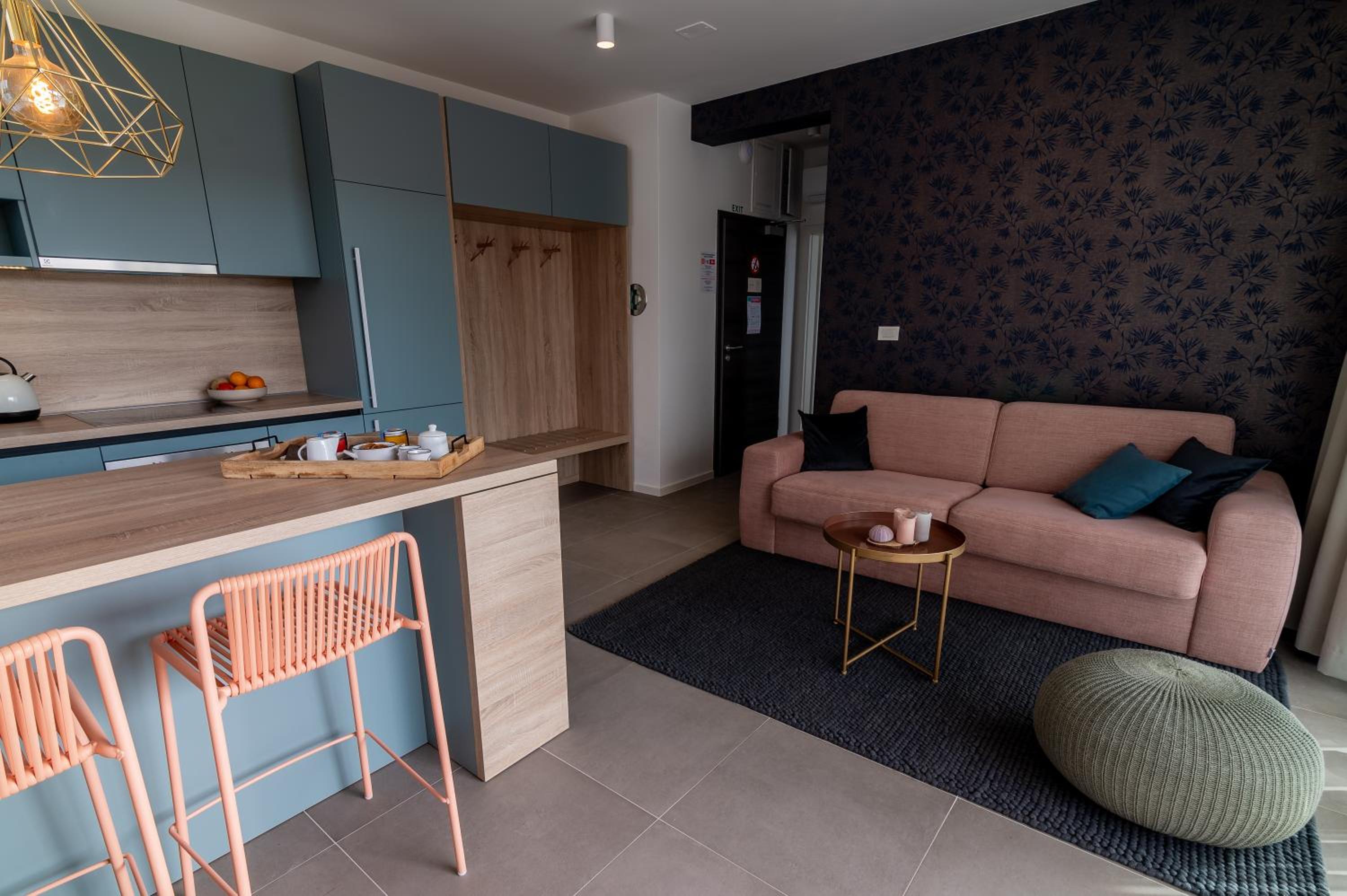 One-Bedroom Apartment - Photo 15