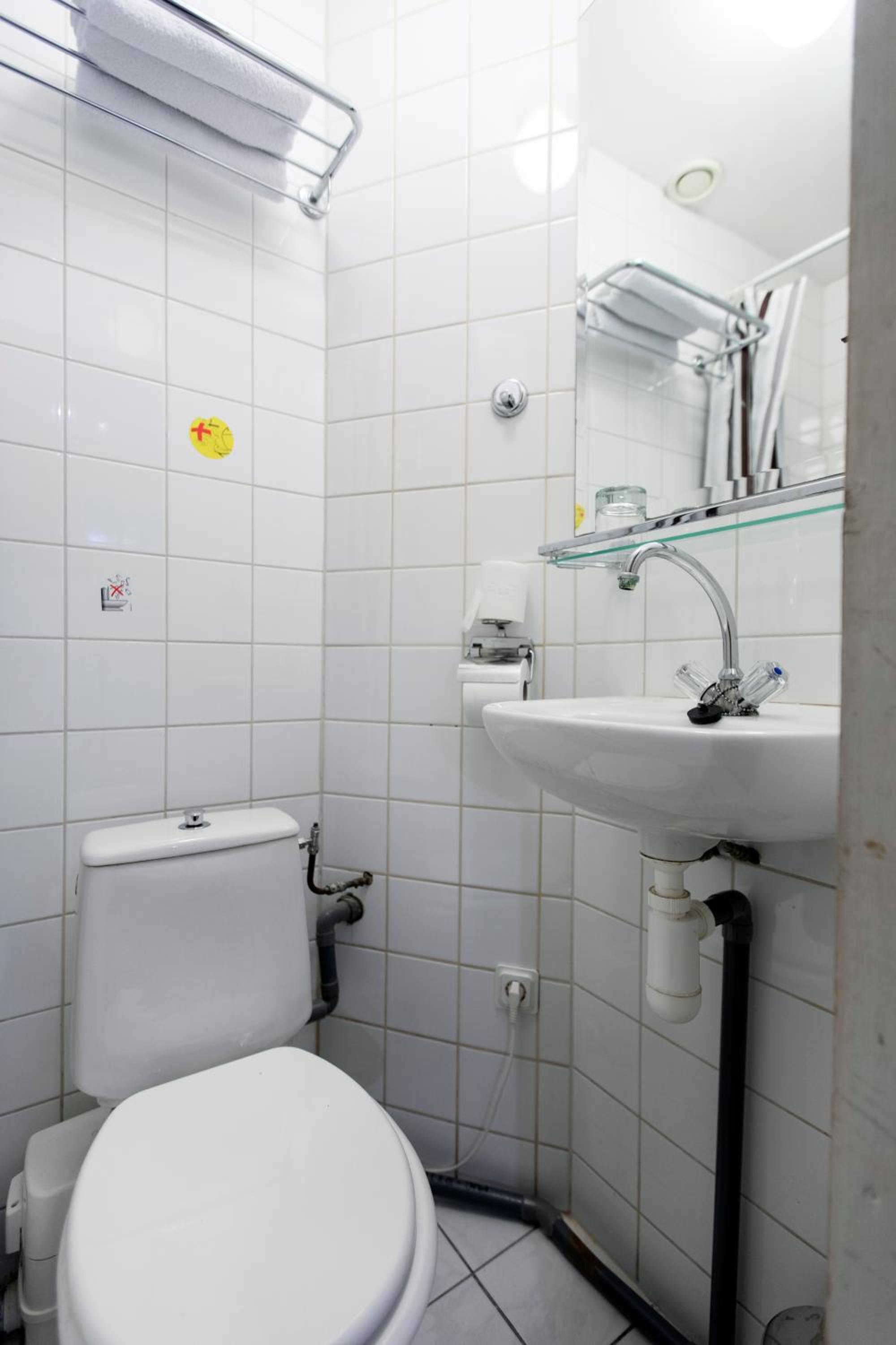 Budget Double Room photo 2