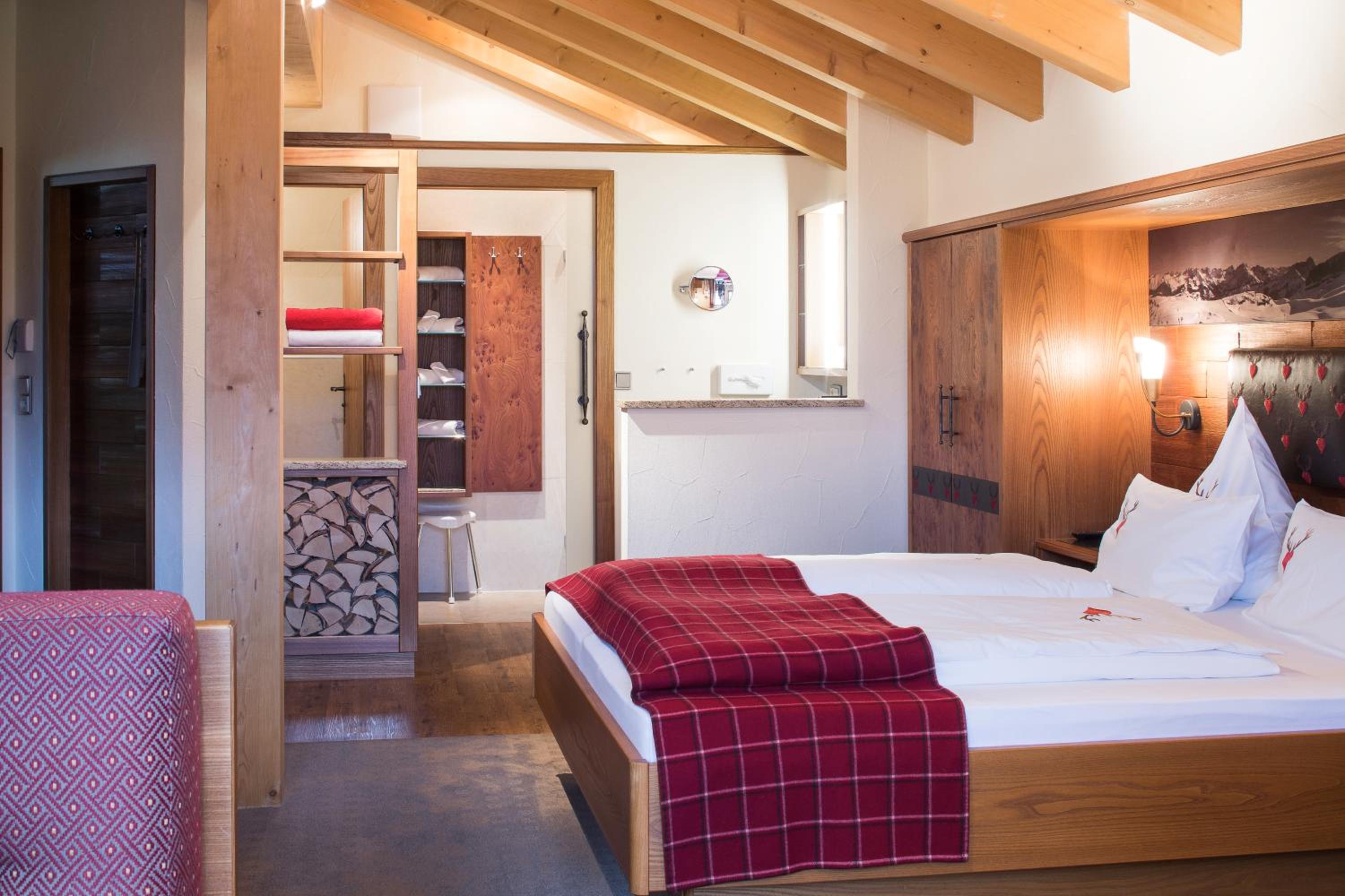 Deluxe Double Room photo 2
