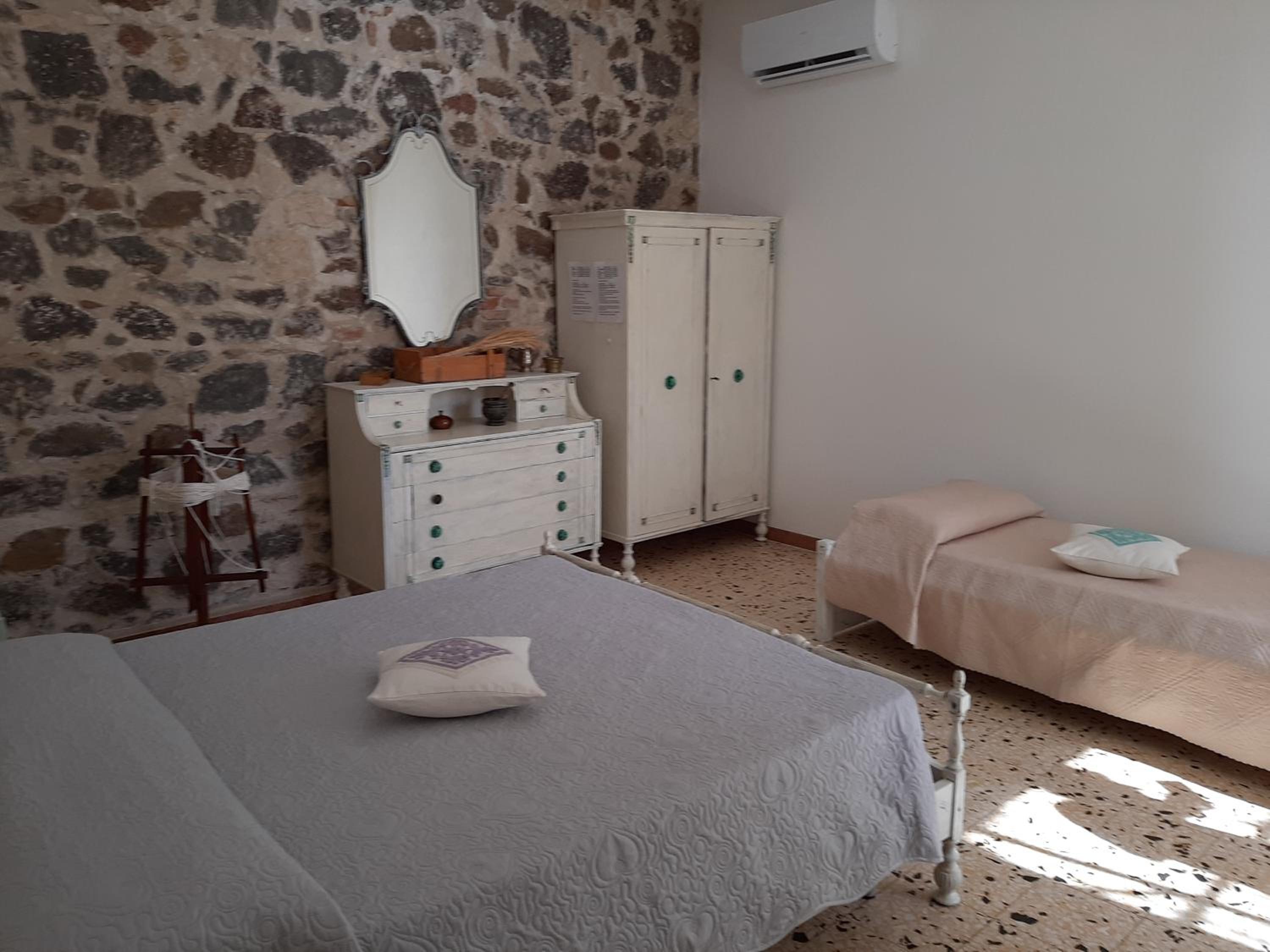 Double Room with Private Bathroom photo 2