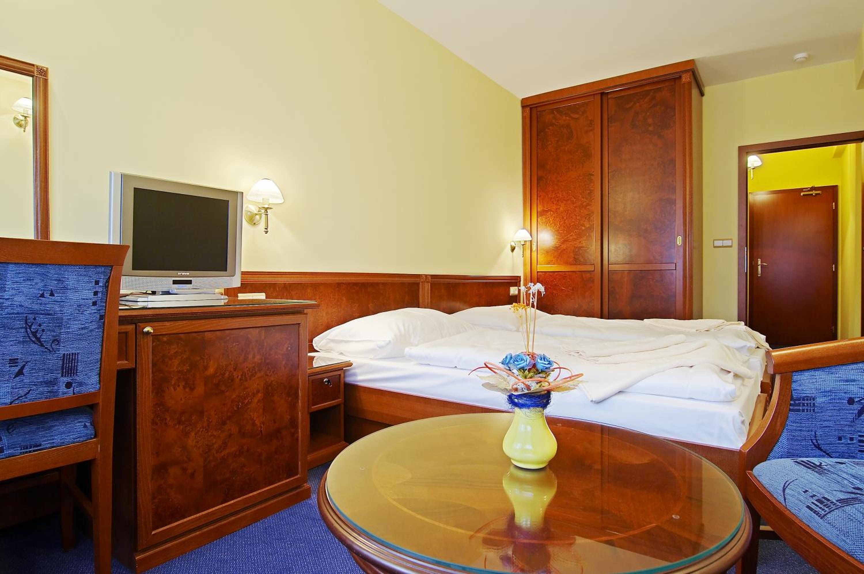 Twin Room with Balcony