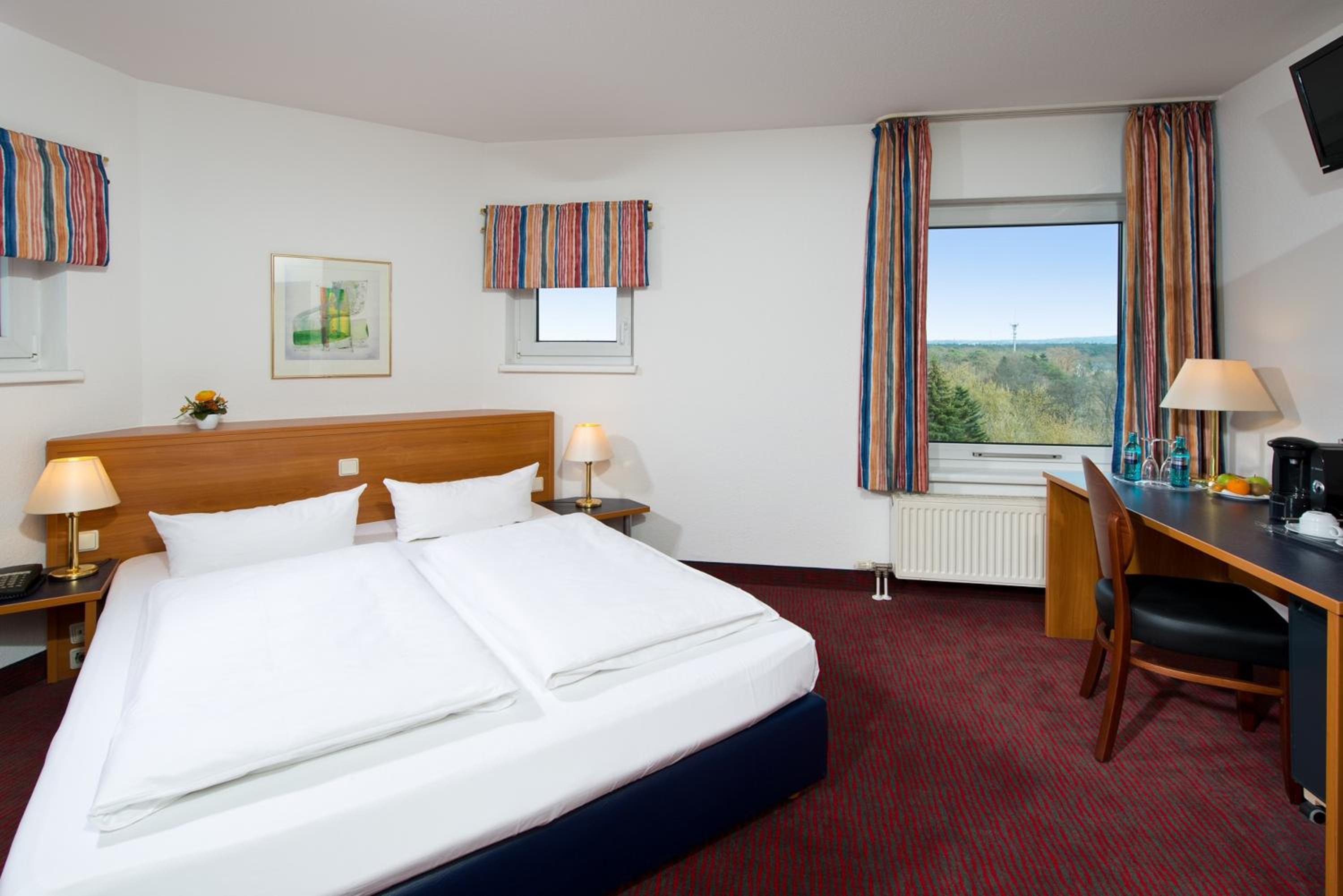 Business Double or Twin Room - Photo 3