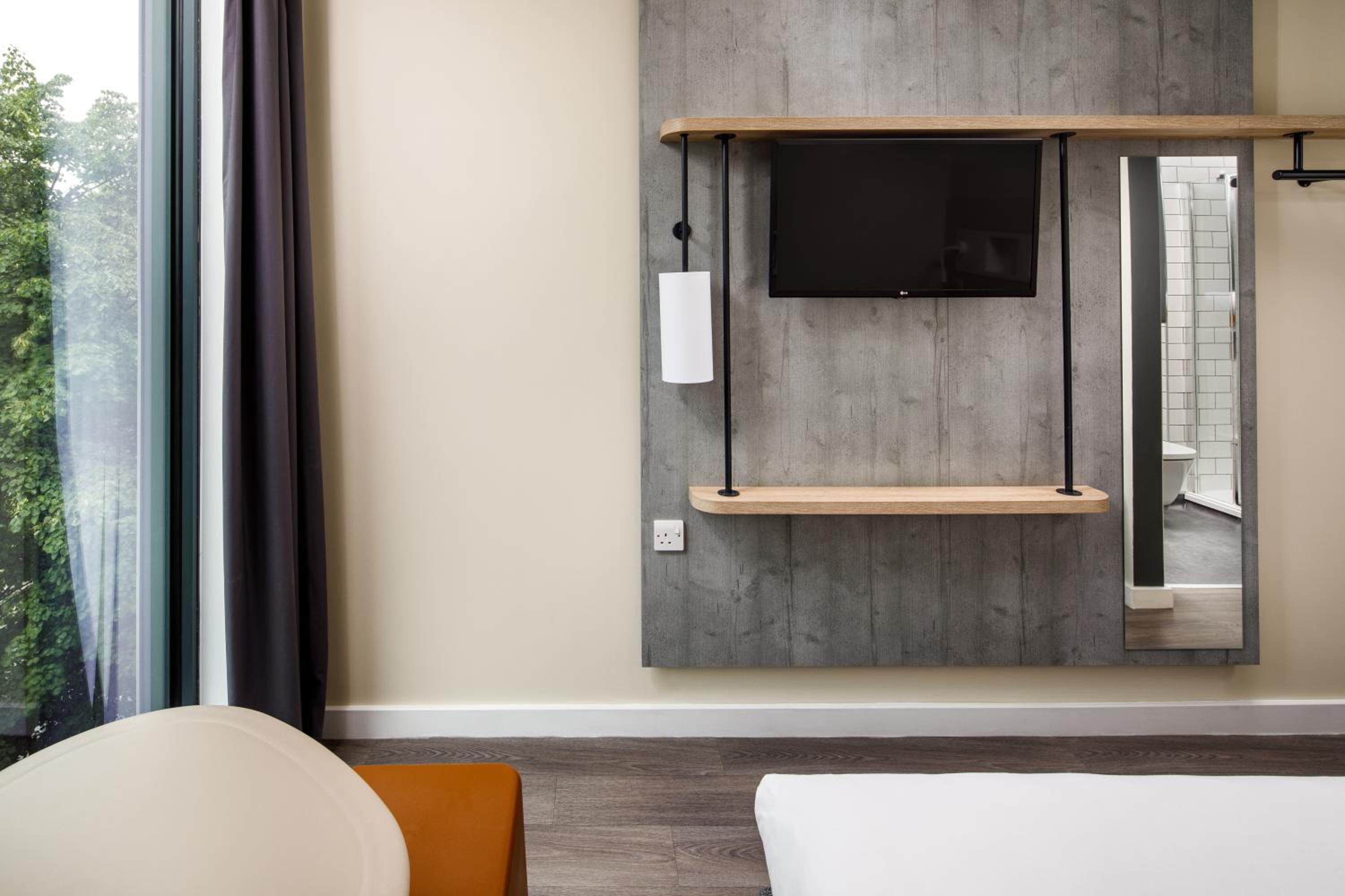 Double Room - Photo 8