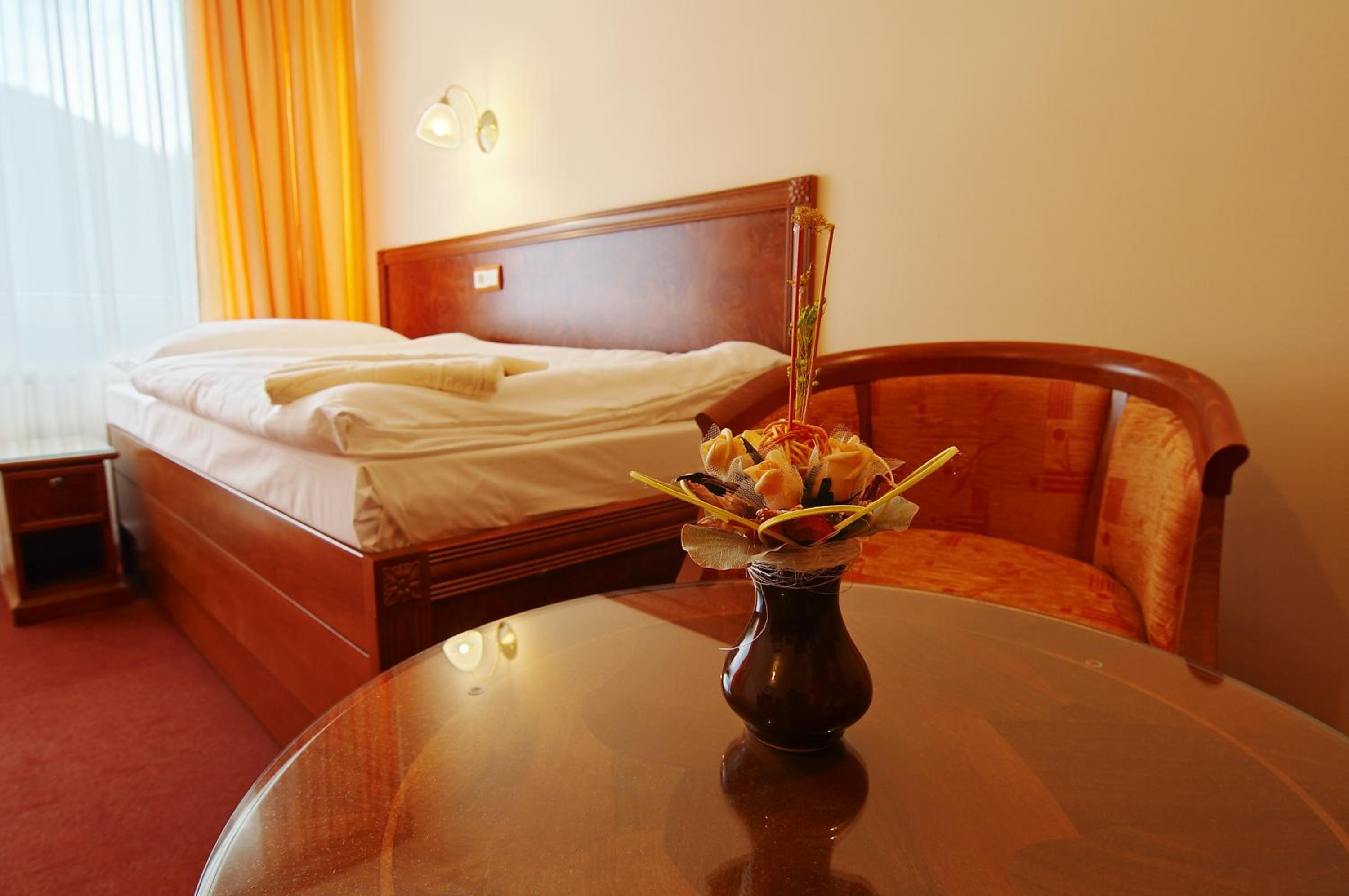 Single Room with Private Bathroom